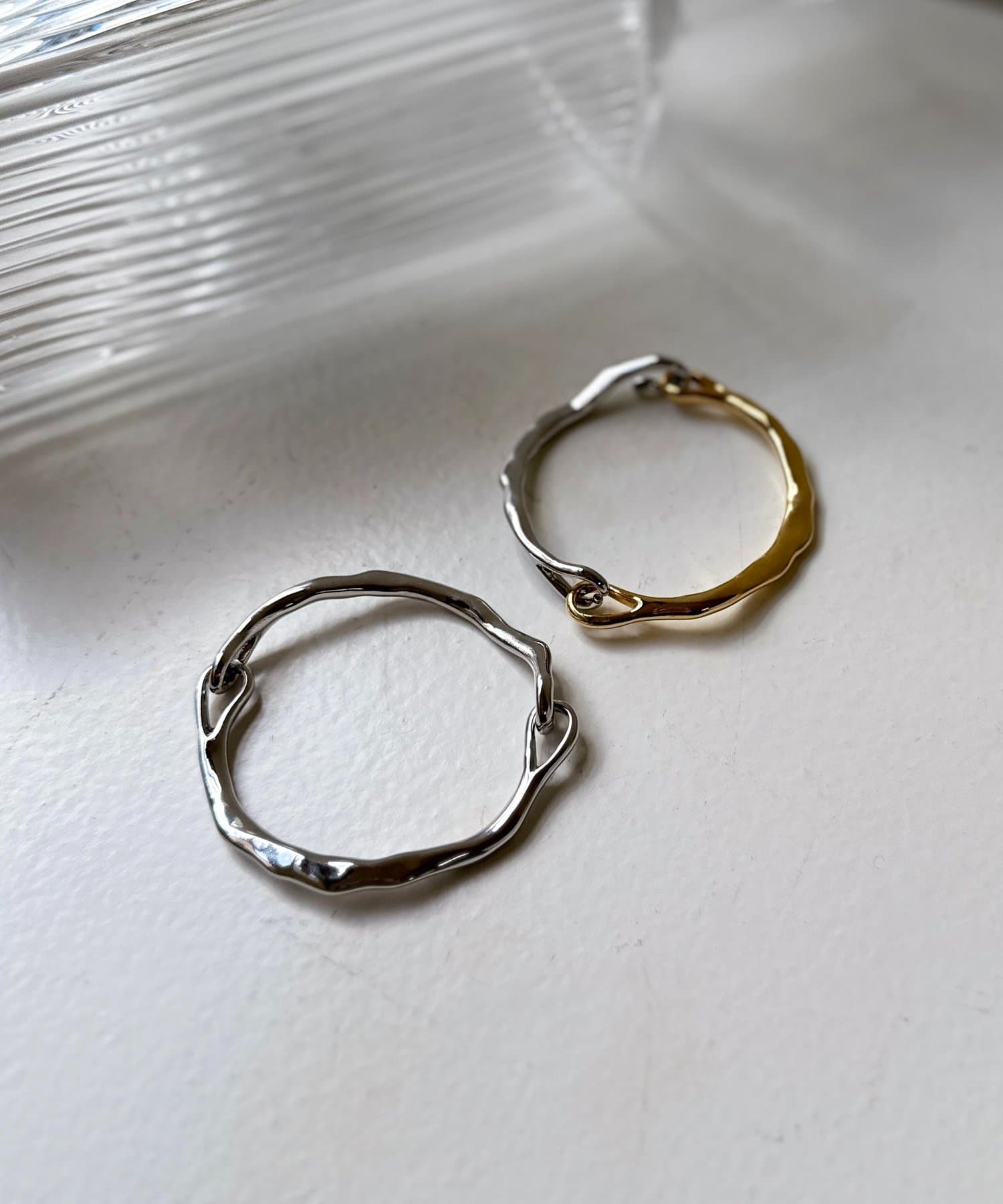 Chez toi(シェトワ) 変形フープブレスレット