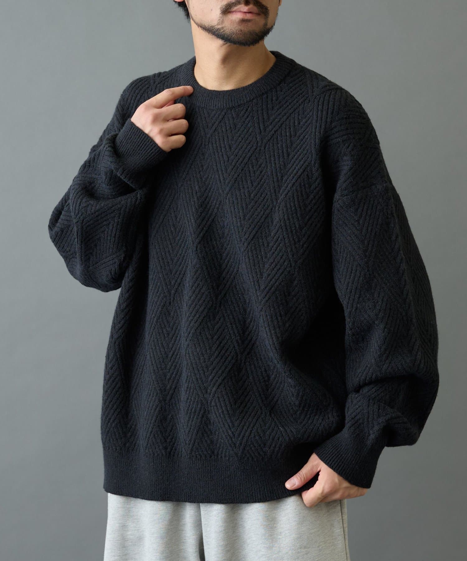 COLONY 2139(コロニー トゥーワンスリーナイン) タイル柄ニットプルオーバー