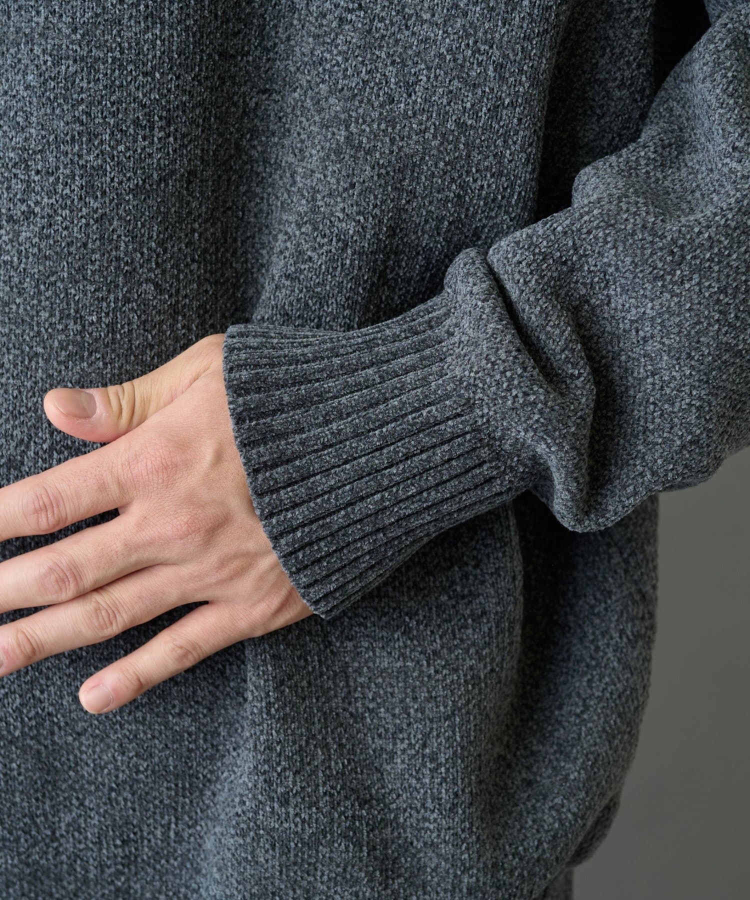 COLONY 2139(コロニー トゥーワンスリーナイン) モールロゴニットプルオーバー