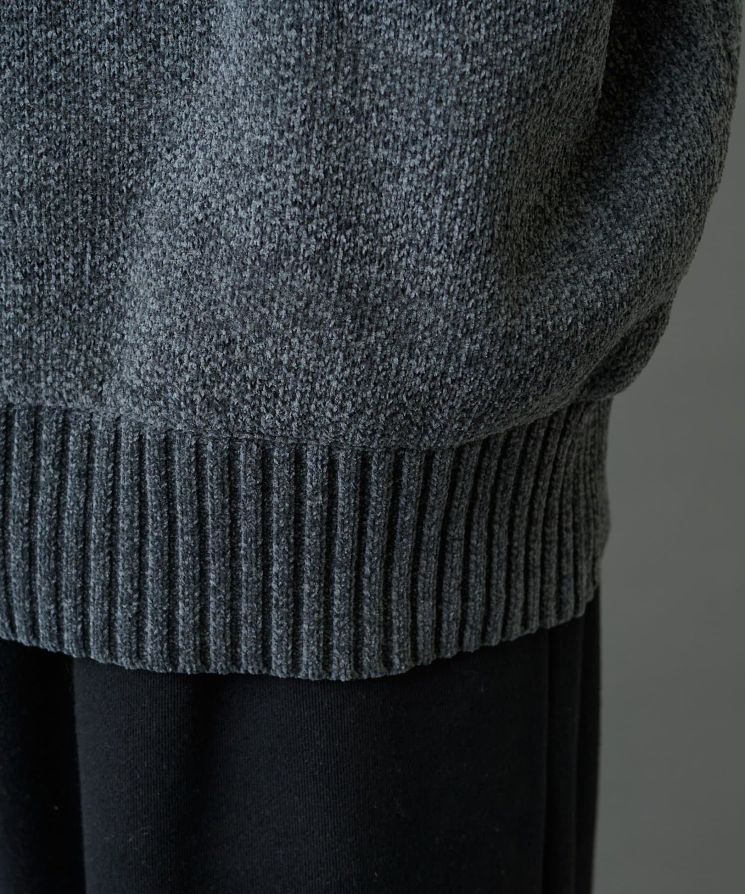 COLONY 2139(コロニー トゥーワンスリーナイン) モールロゴニットプルオーバー