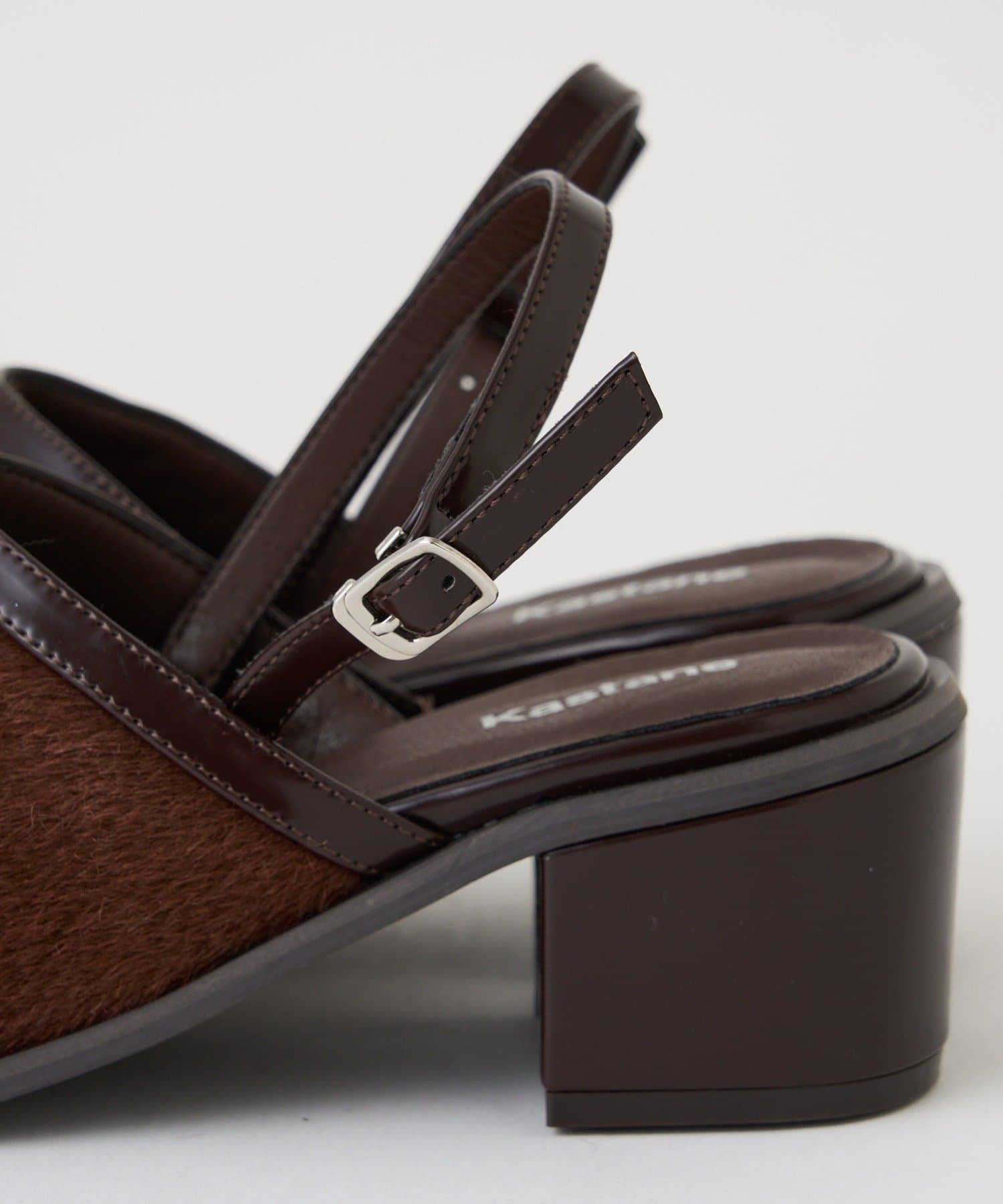 Kastane(カスタネ) ハラコパイピングヒール