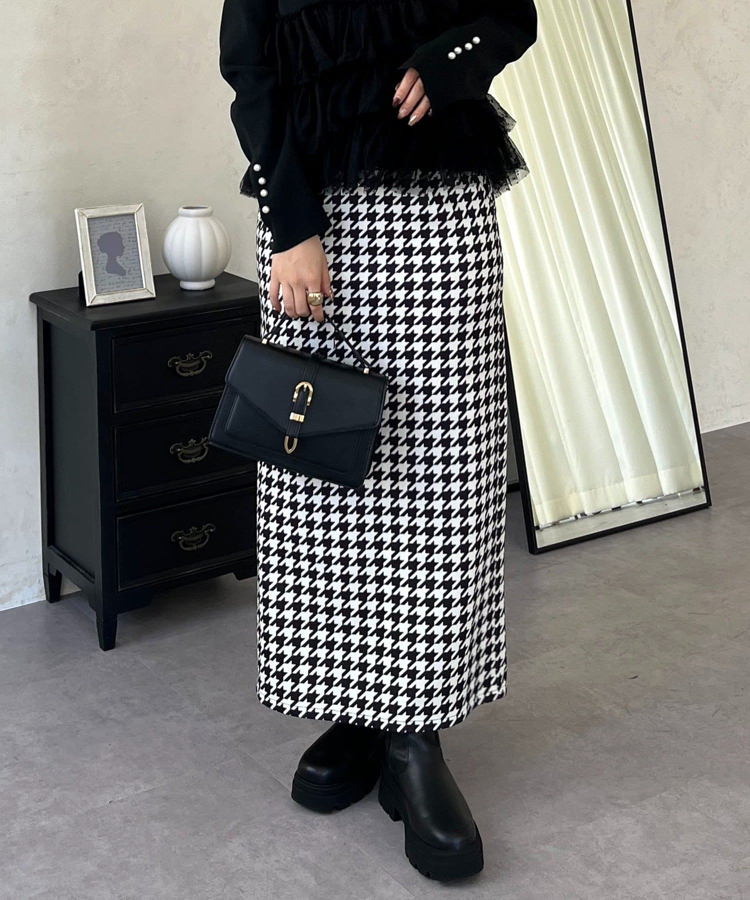 prose verse(プロズヴェール) スーパーストレッチ起毛チェックナロースカート