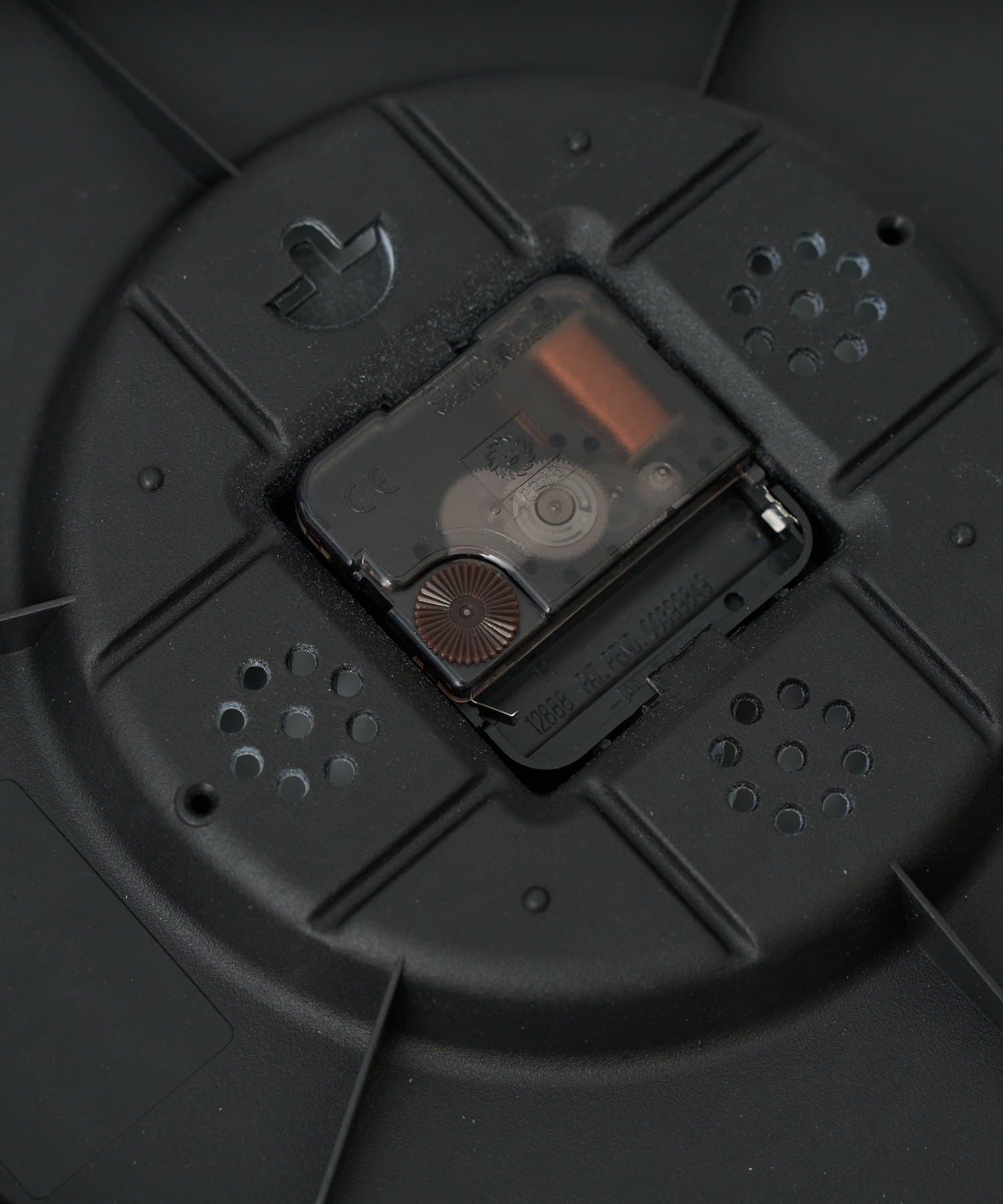 BIRTHDAY BAR(バースデイバー) 【SAHIR サヒール】Aluminum wall clock