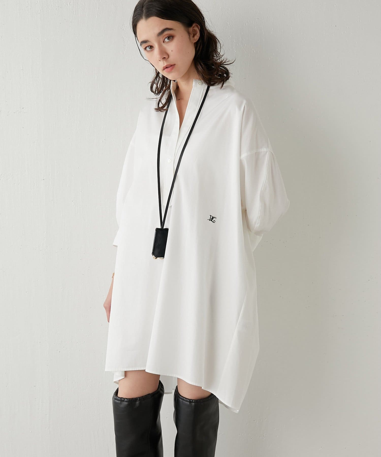 Whim Gazette(ウィム ガゼット) 刺繍チュニックシャツ