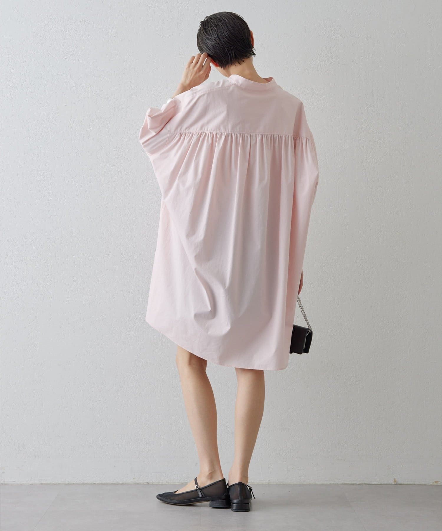 Whim Gazette(ウィム ガゼット) 刺繍チュニックシャツ