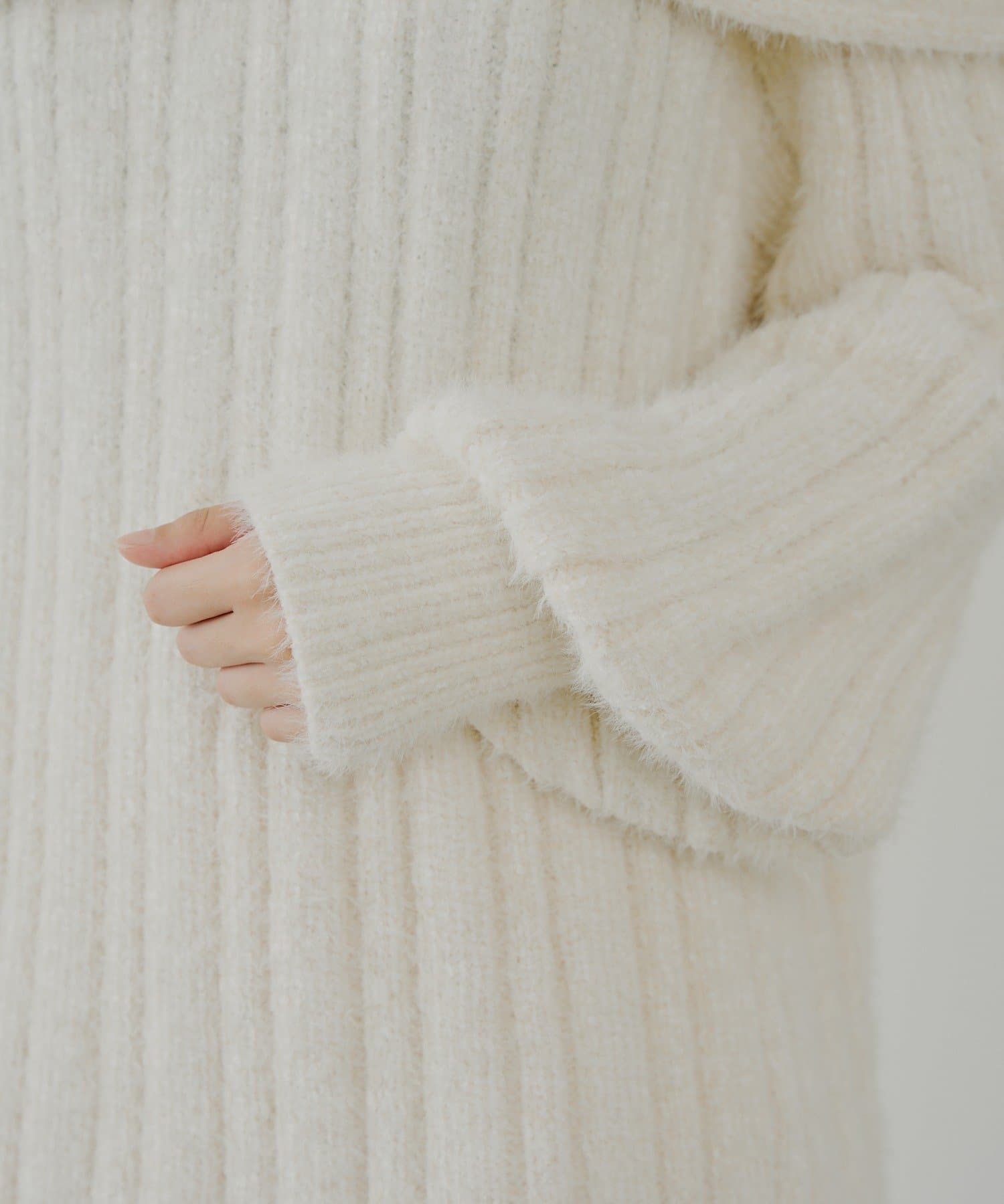 Chico(チコ) 前後2wayシャギーオフショルミニワンピース