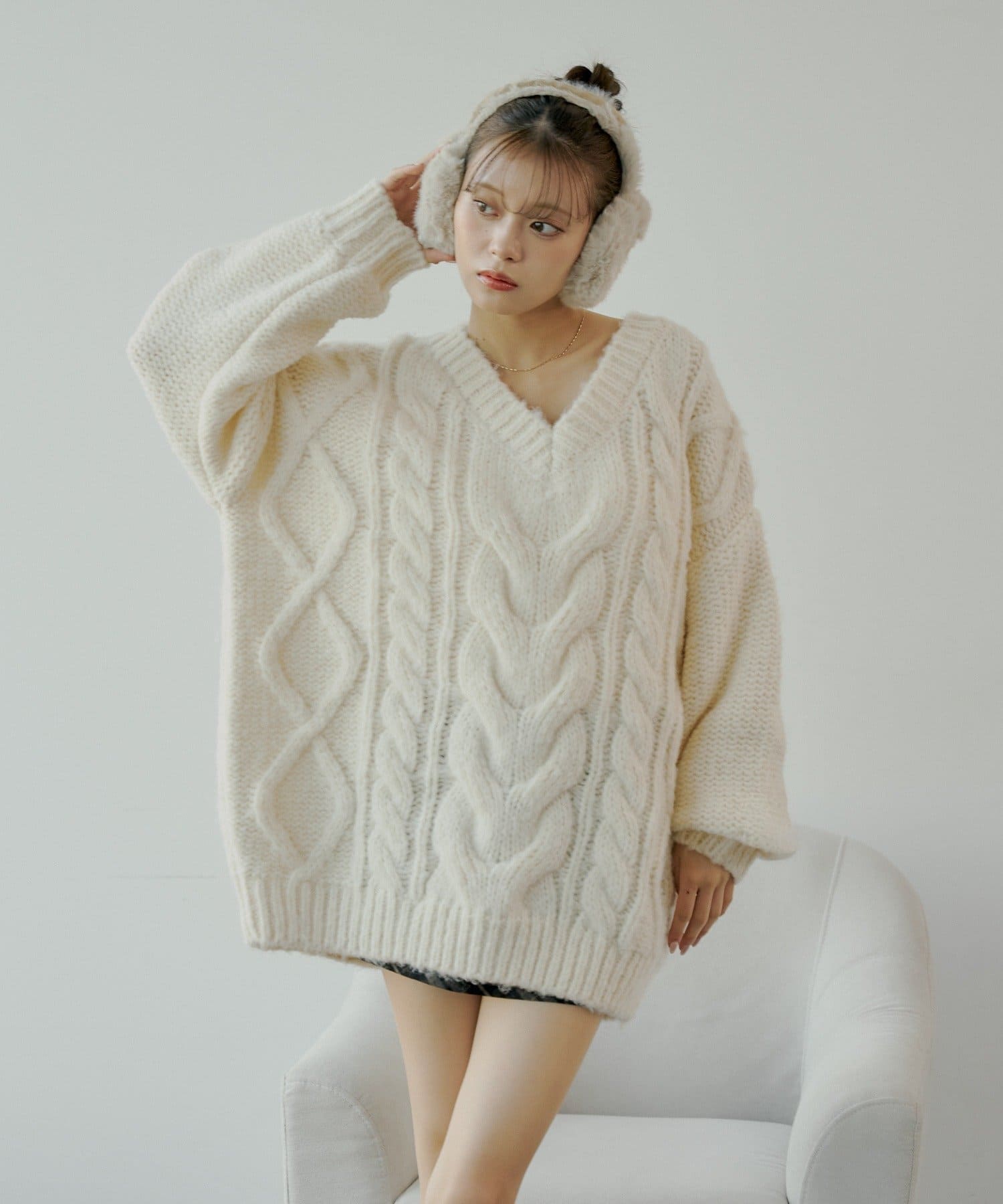 10/16(木)0時販売】ケーブルVルーズニットワンピース | Chico