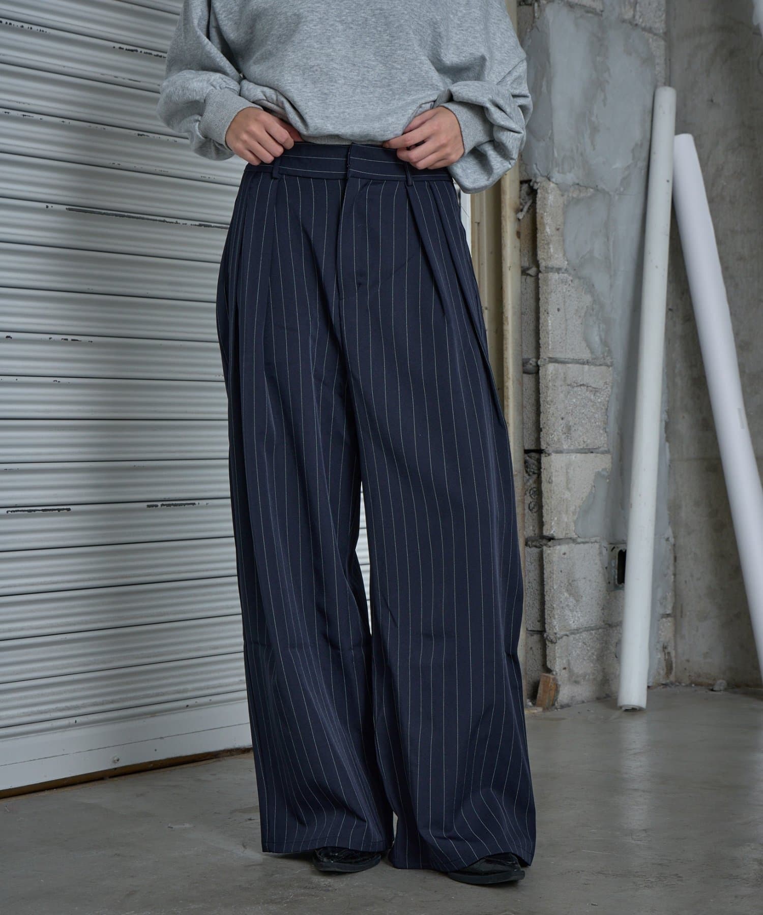 -goocy-(グーシー) ピンストライプタックワイドパンツ