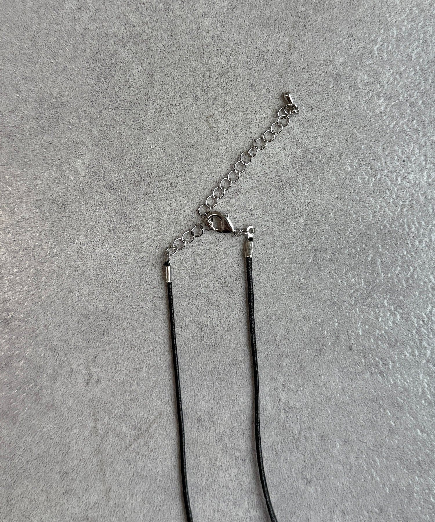 CPCM(シーピーシーエム) モチーフ付きボールネックレス