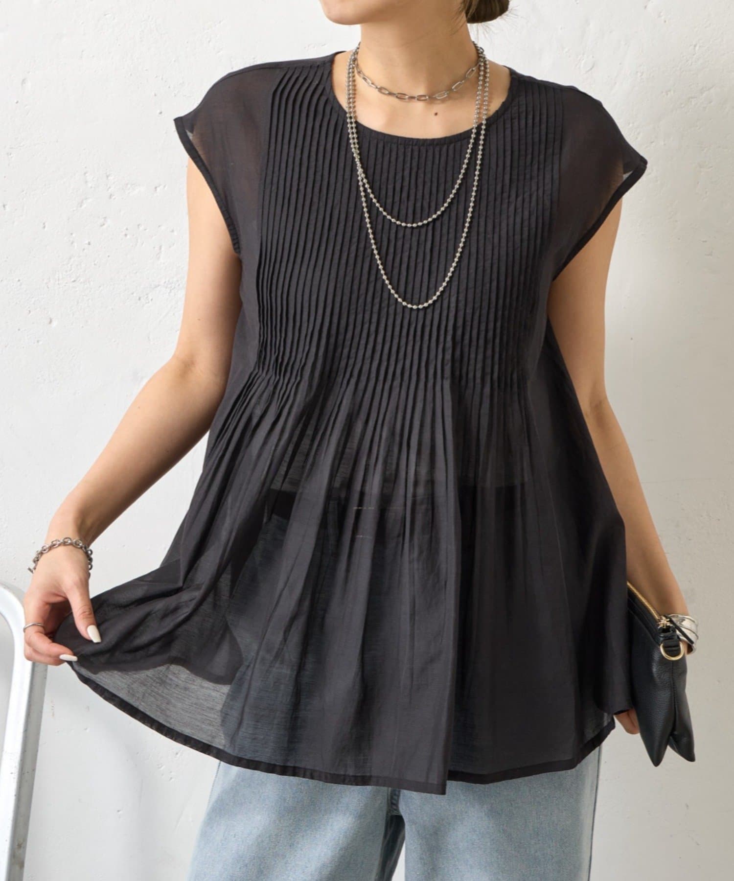 Jena　espace merveilleux(ジェナ　エスパスメルヴェイユ) ピンタックノースリブラウス