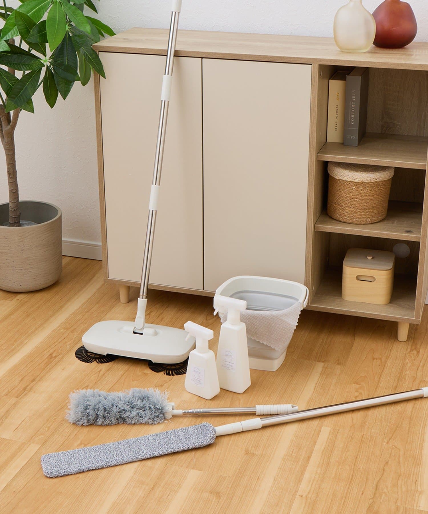 3COINS(スリーコインズ) 3WAYロングホコリ取りモップ