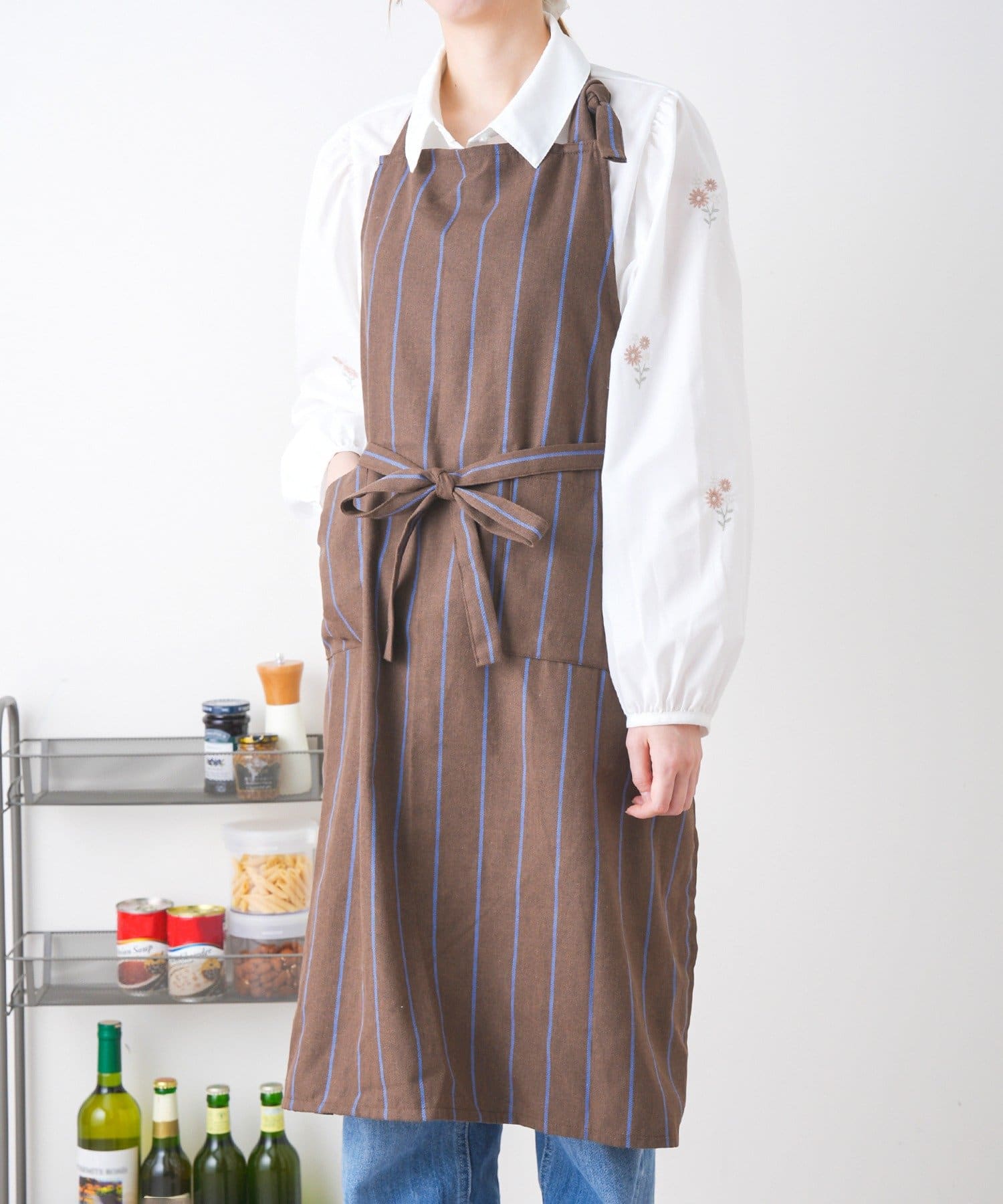 3COINS(スリーコインズ) ストライプ柄エプロン／KITINTO