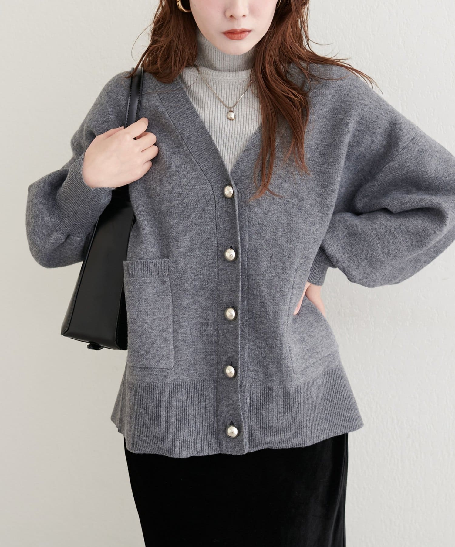 natural couture(ナチュラルクチュール) 【WEB限定】ぷっくり金ボタンミドルカーデ