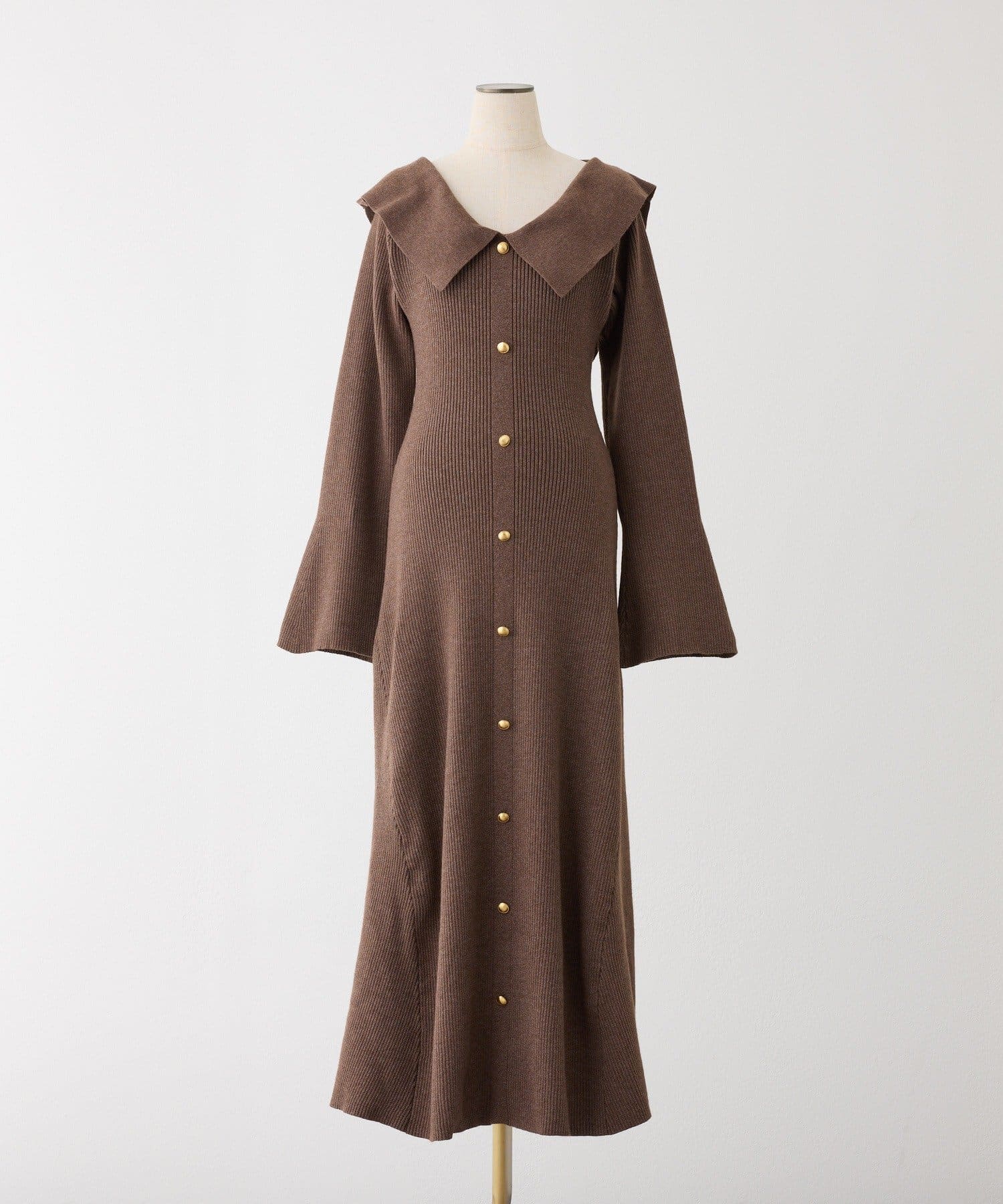 one after another NICE CLAUP(ワンアフターアナザー ナイスクラップ) 襟付き金ボタンニットロングワンピース