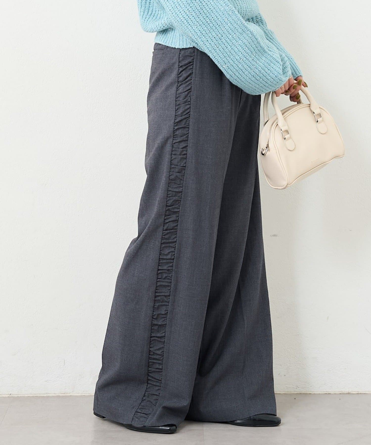 Kastane(カスタネ) 【3サイズ展開/高身長サイズ/低身長サイズ】B サイドシャーリングスラックス