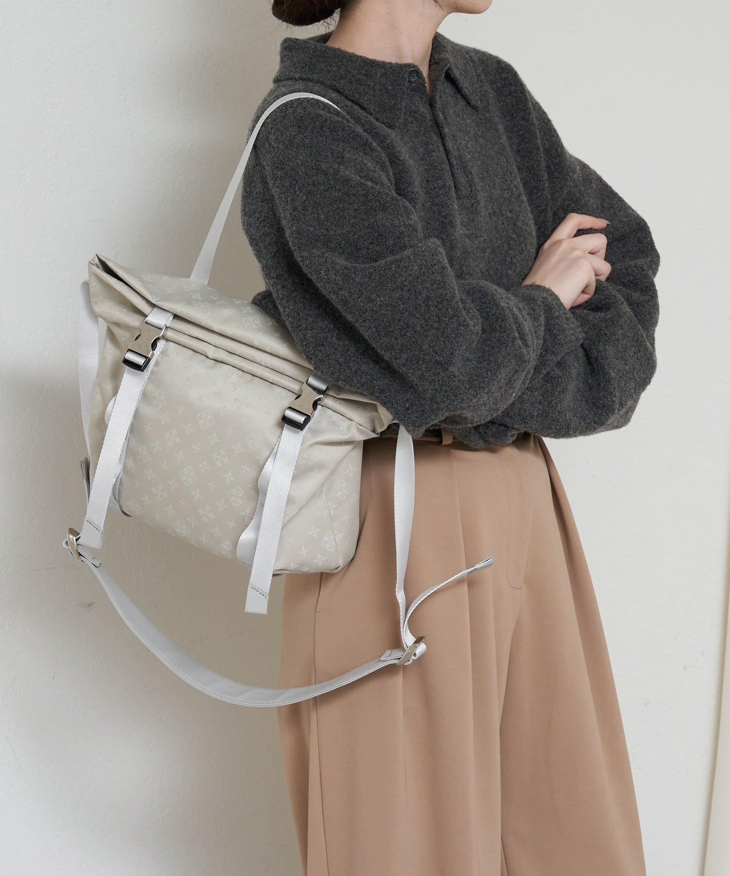 russet(ラシット) ナイロンジャガードメタルバックルショルダーバッグ M