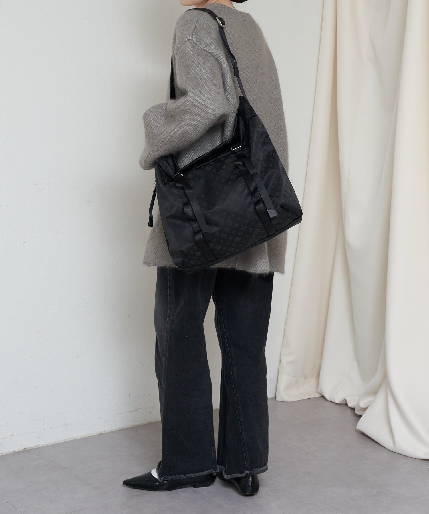 russet(ラシット) ナイロンジャガードメタルバックルショルダーバッグ L