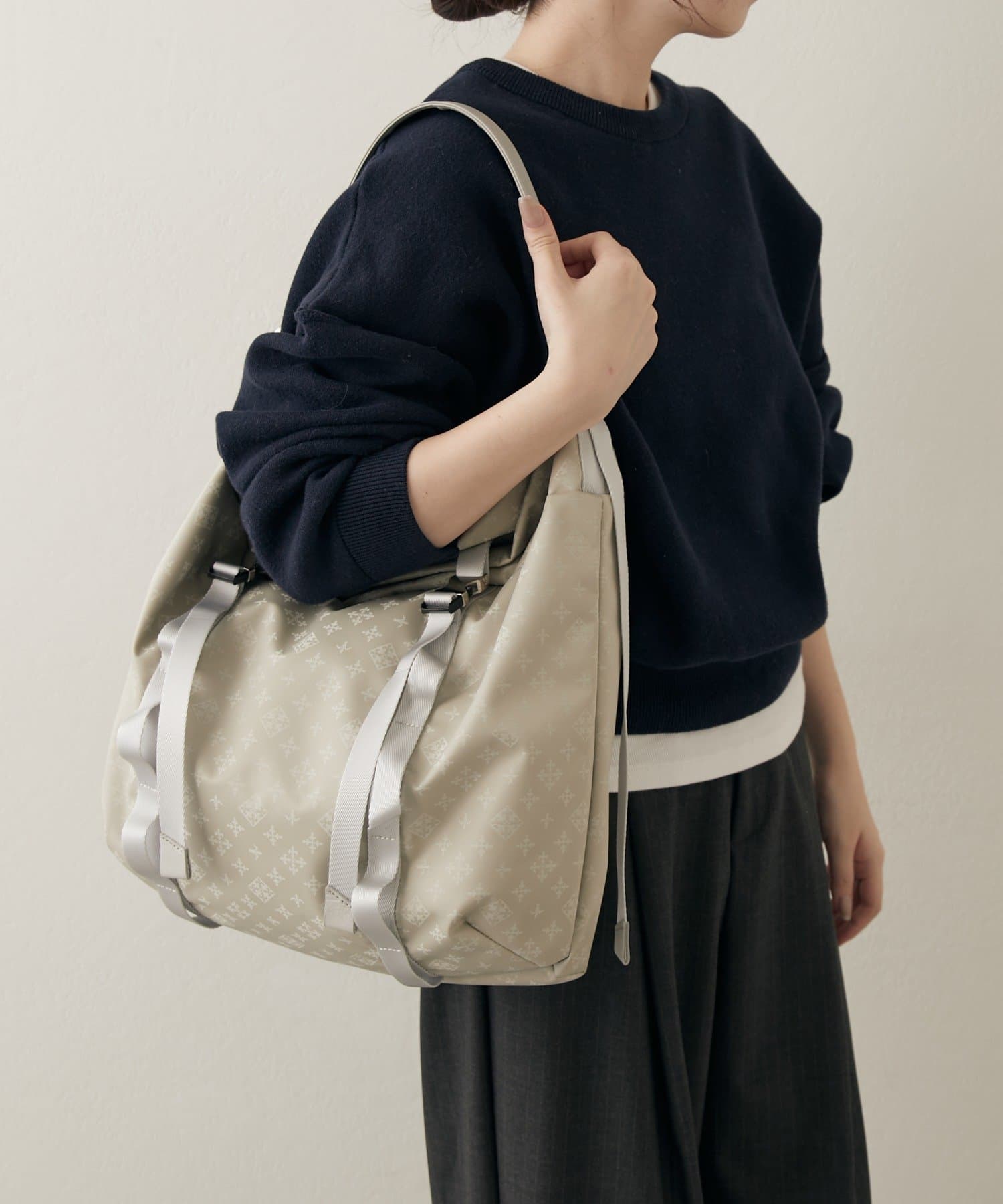 russet(ラシット) ナイロンジャガードメタルバックルショルダーバッグ L