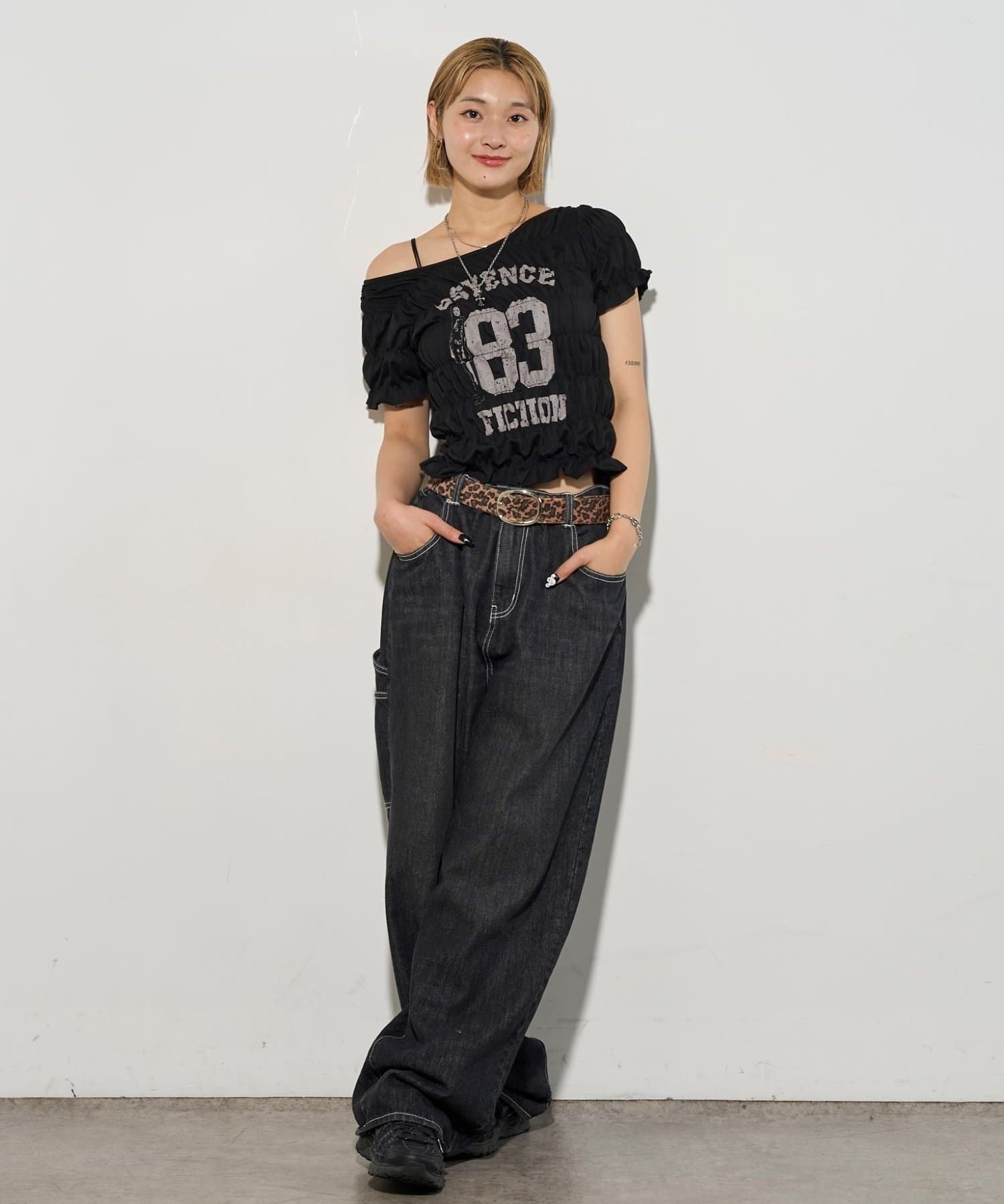 OUTLET(アウトレット) 【WHO'S WHO gallery】エリオットシャーリングTEE