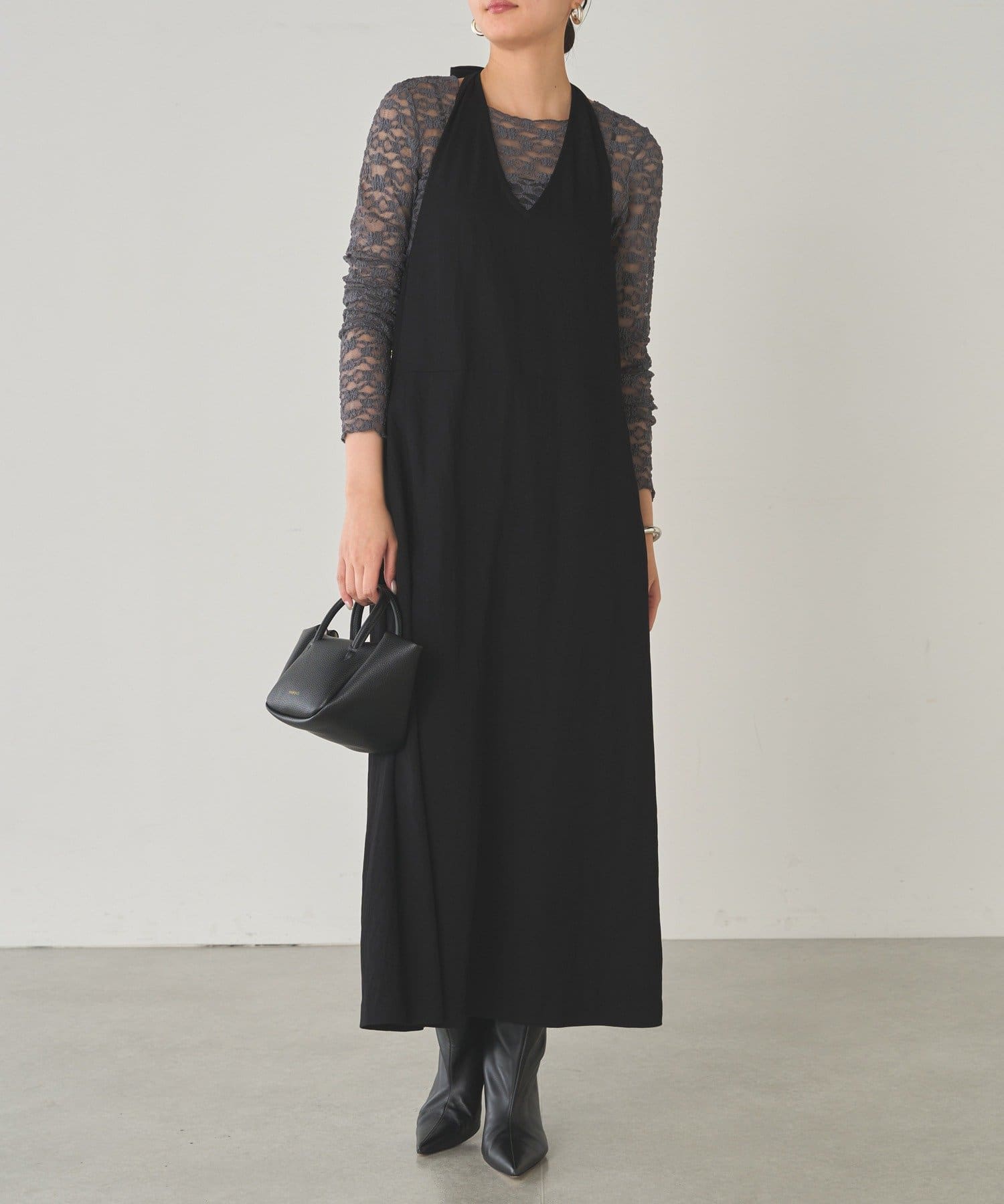 OUTLET(アウトレット) 【Loungedress】ホルターネックワンピース