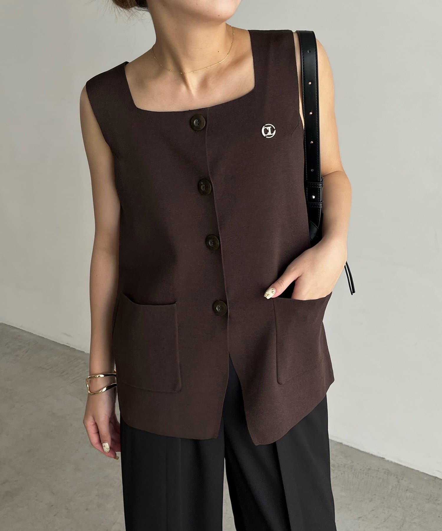 CAPRICIEUX LE'MAGE】スクエアネックベスト | OUTLET(アウトレット