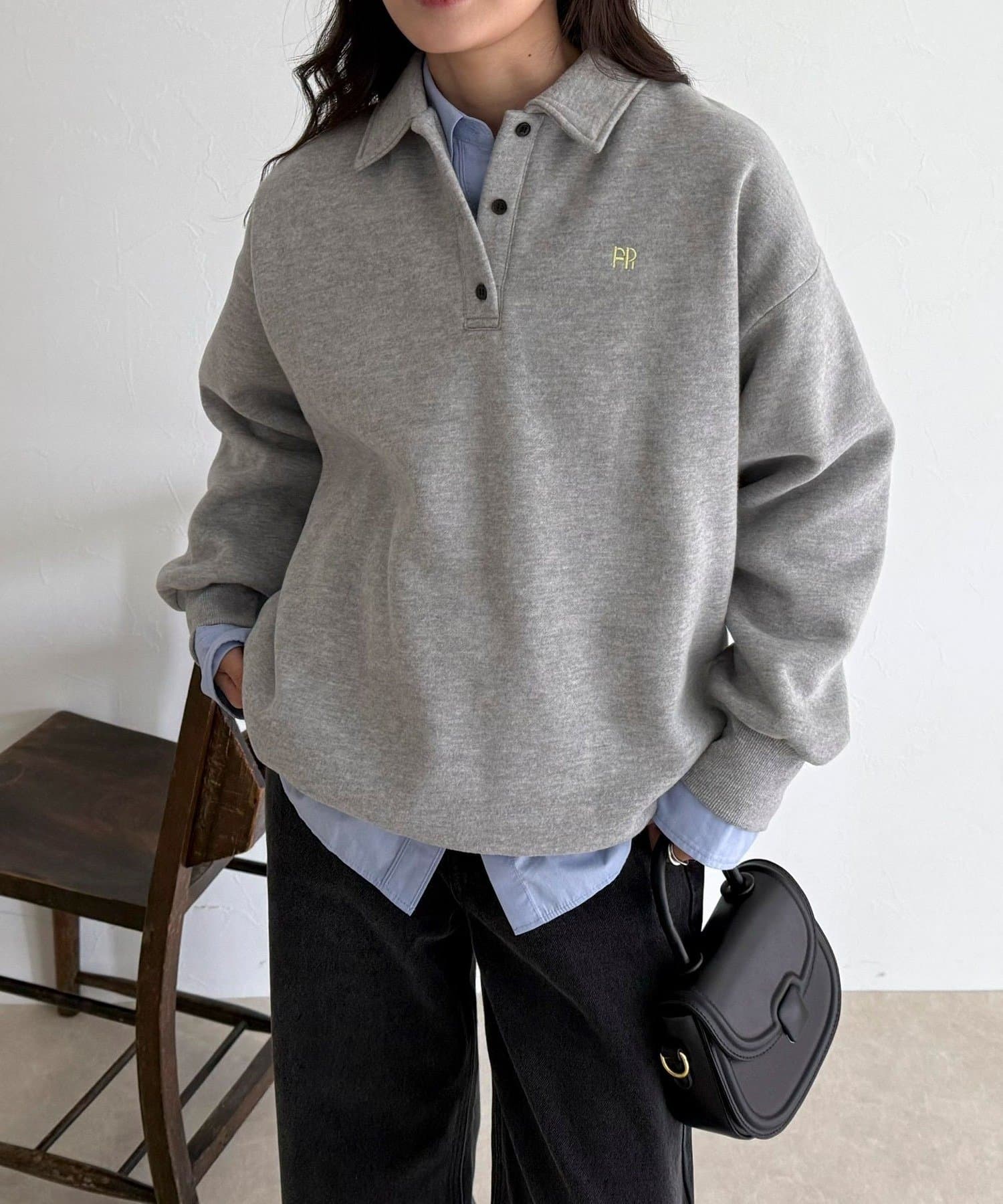 FREDY & GLOSTER(フレディ アンド グロスター) FR刺繍衿付き起毛スウェットプルオーバー