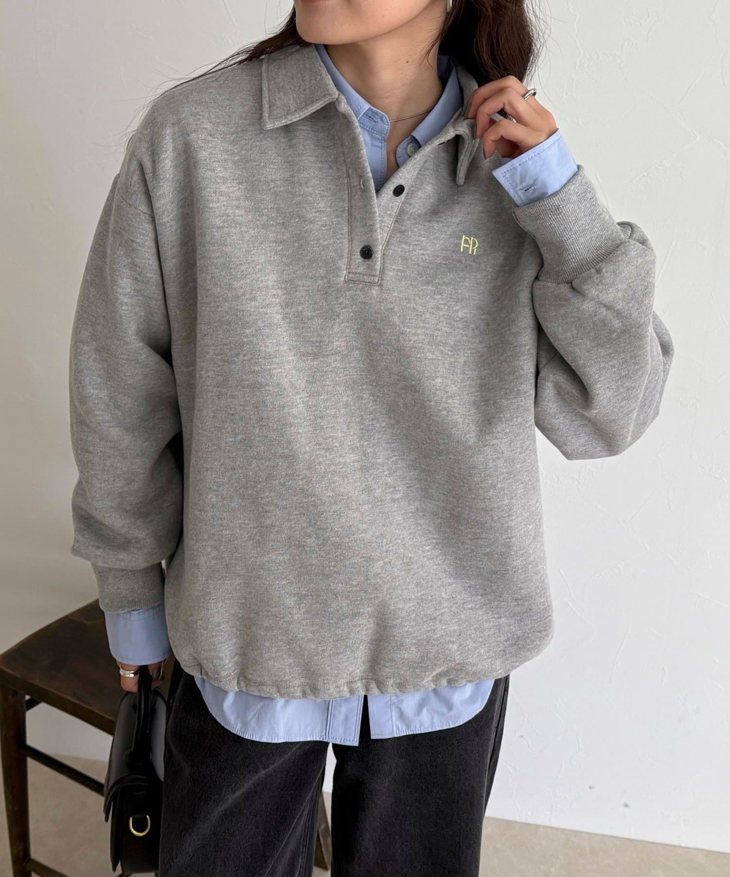 FREDY & GLOSTER(フレディ アンド グロスター) FR刺繍衿付き起毛スウェットプルオーバー