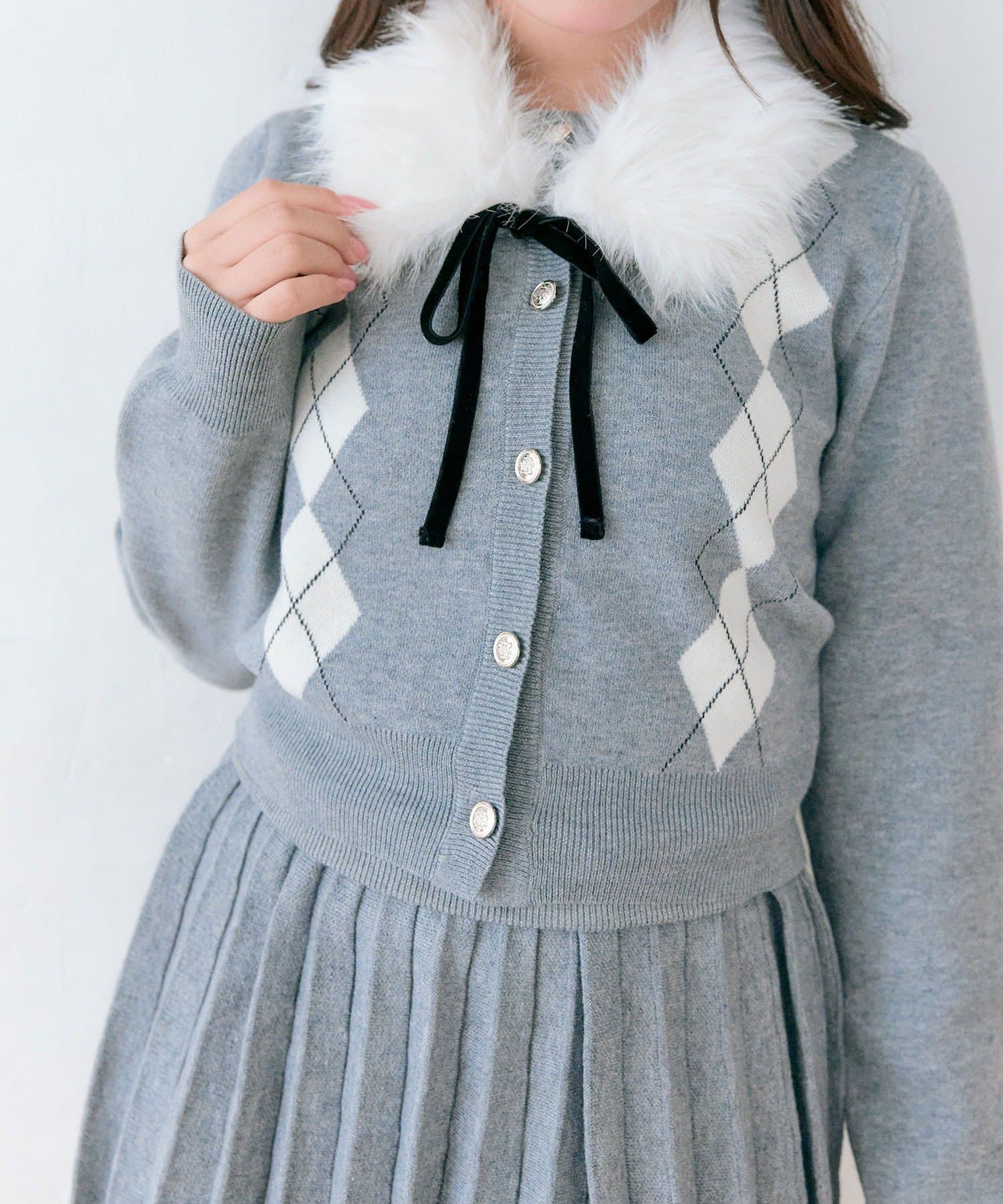 OLIVE des OLIVE(オリーブ デ オリーブ) ファーティペット付きアーガイルニット