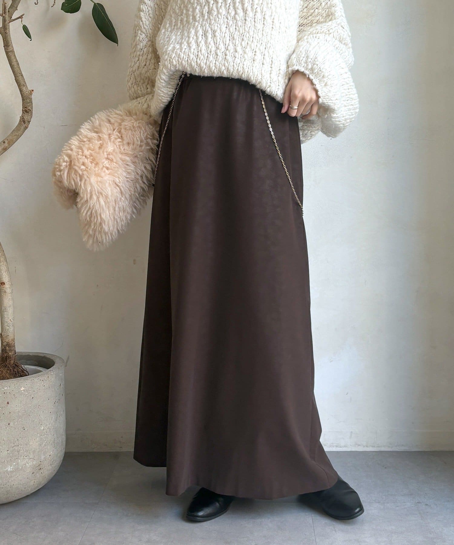 DOUDOU(ドゥドゥ) ヴィンテージフェイクレザーセミフレアスカート