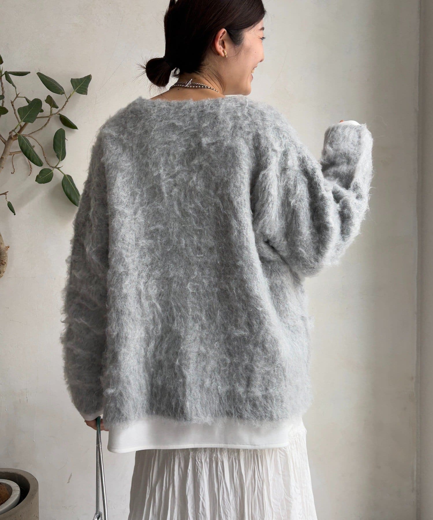 DOUDOU(ドゥドゥ) ブラッシュ加工シルバーボタンカーディガン