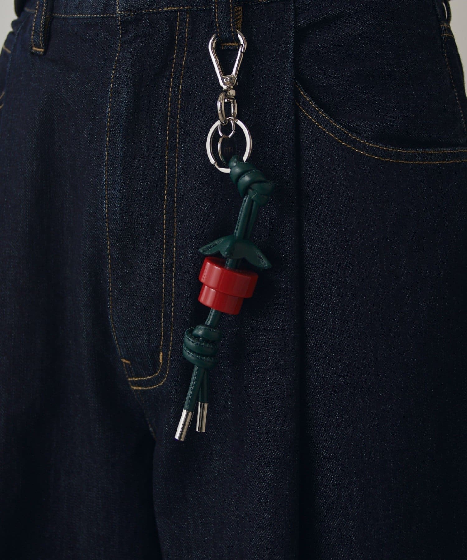 Lui's(ルイス) cristy flower knot charm/stcow