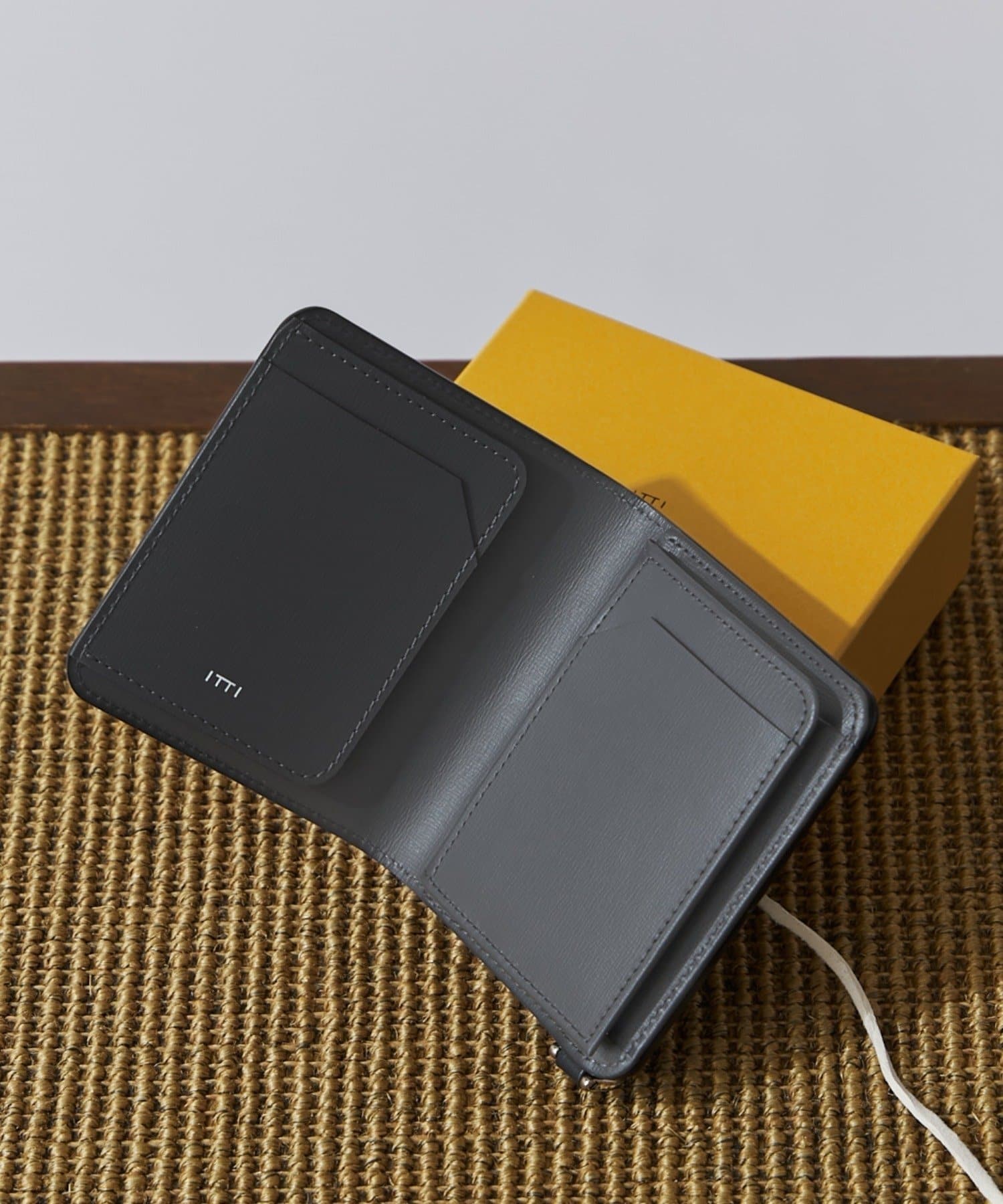 Lui's(ルイス) 【ITTI】CRISTY WIND COMPACT WLT