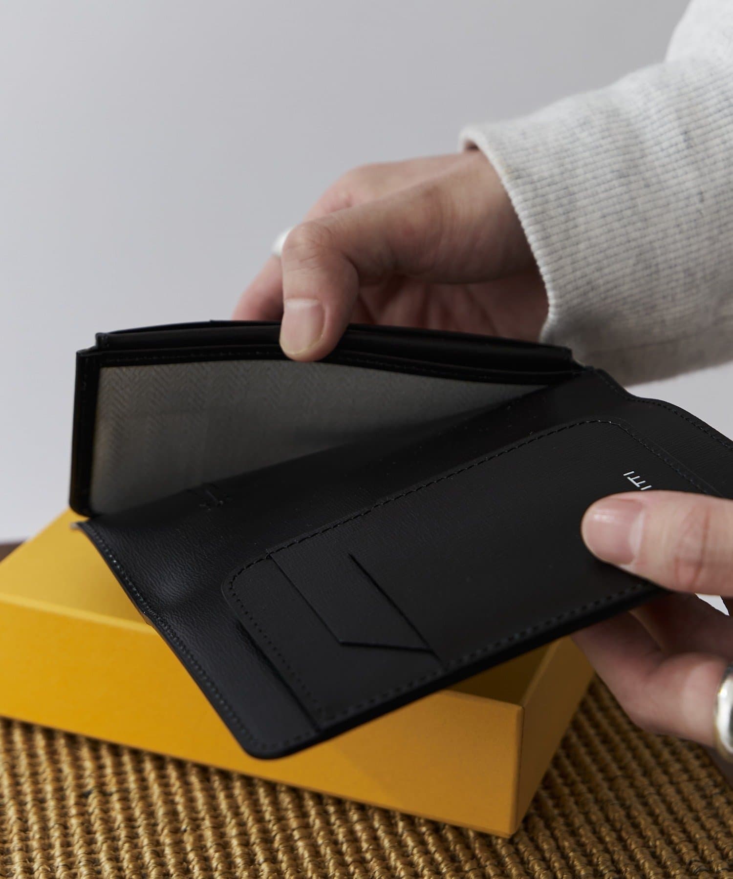 Lui's(ルイス) 【ITTI】CRISTY WIND SMART MID WLT