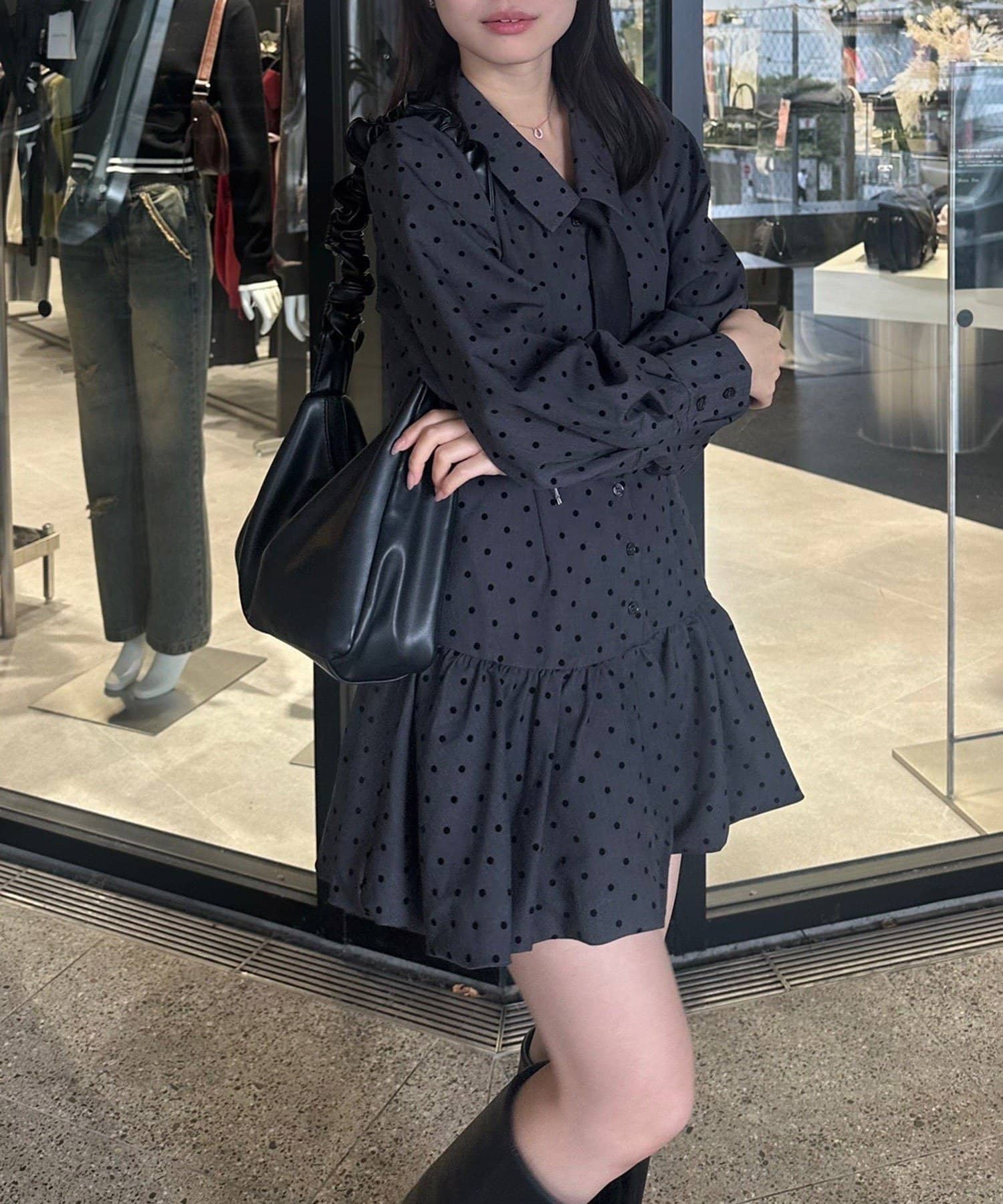 NICE CLAUP / OLIVE des OLIVE OUTLET(ナイスクラップ  / オリーブ デ オリーブ アウトレット) ネクタイ付裾バルーンミニワンピース