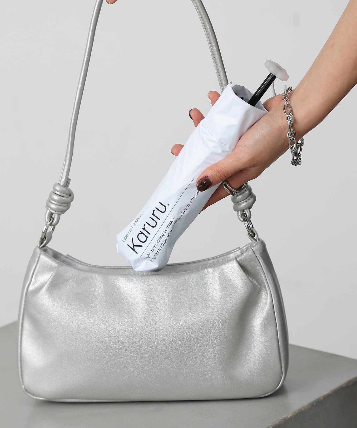 COLONY 2139(コロニー トゥーワンスリーナイン) 【WEB限定/100g】超軽量晴雨兼用 折り畳み傘