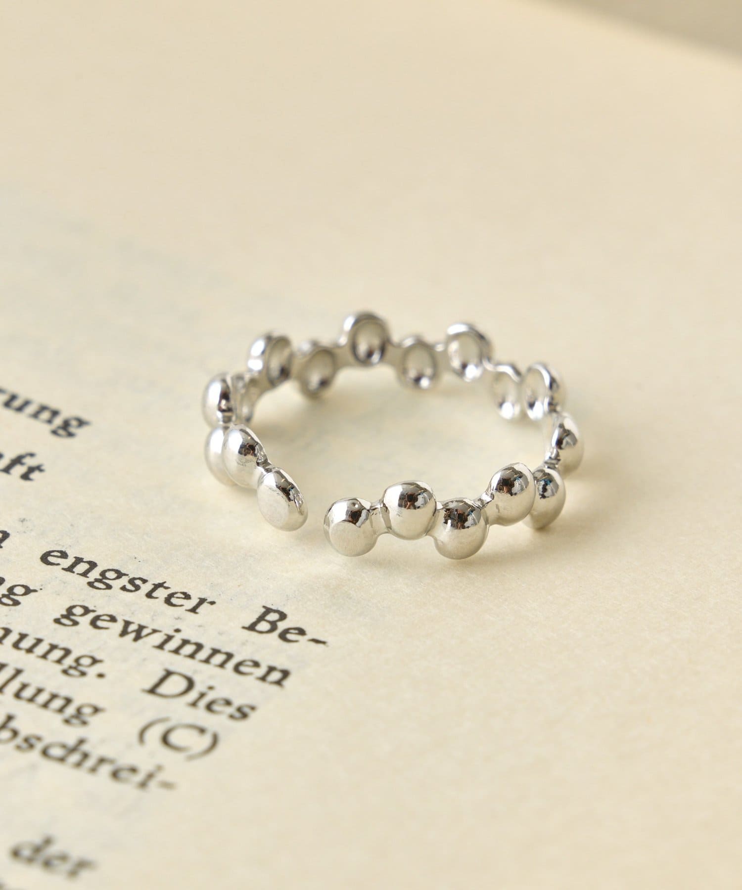 Jena　espace merveilleux(ジェナ　エスパスメルヴェイユ) ツブツブリング