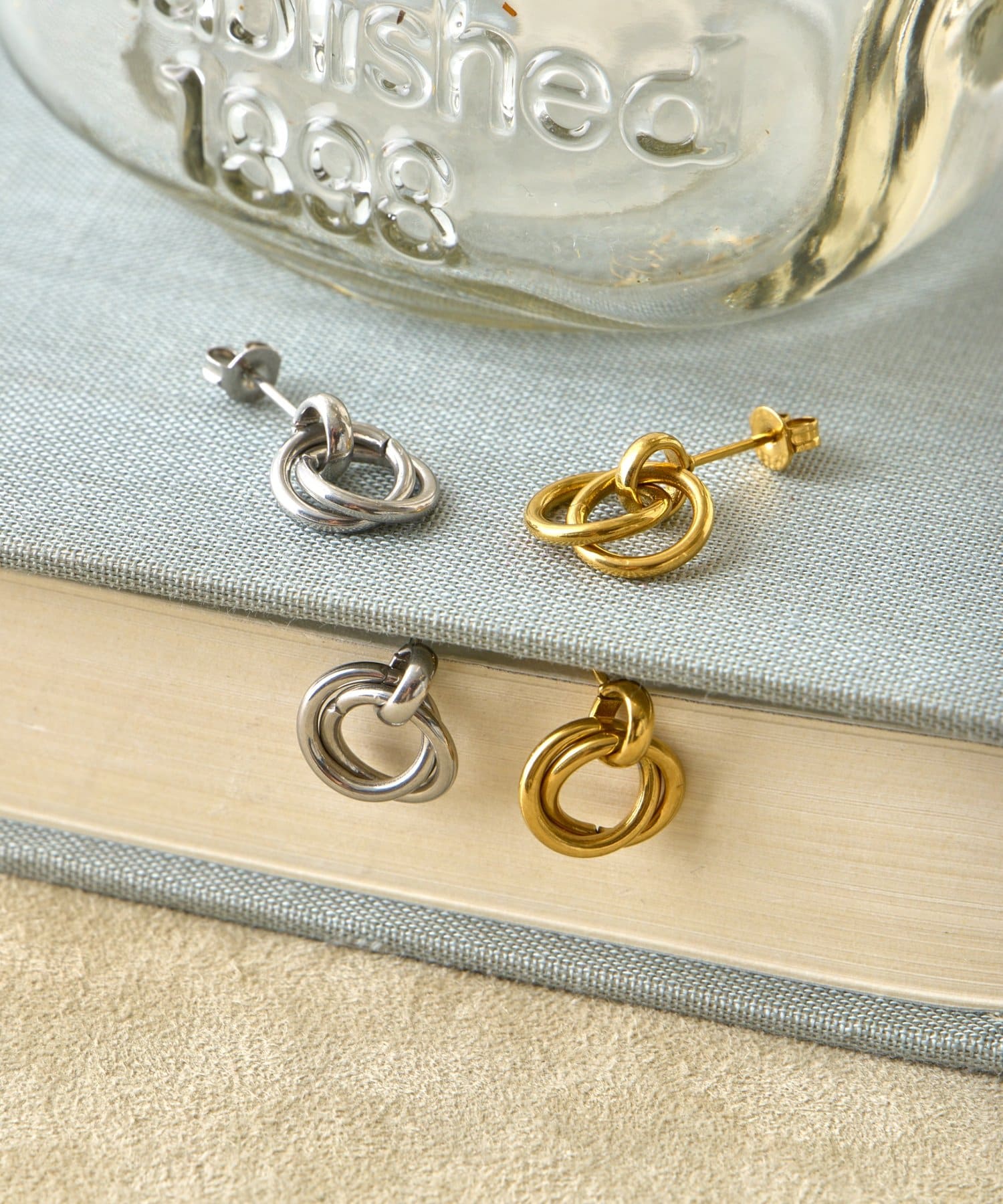 Jena　espace merveilleux(ジェナ　エスパスメルヴェイユ) ダブルサークルピアス