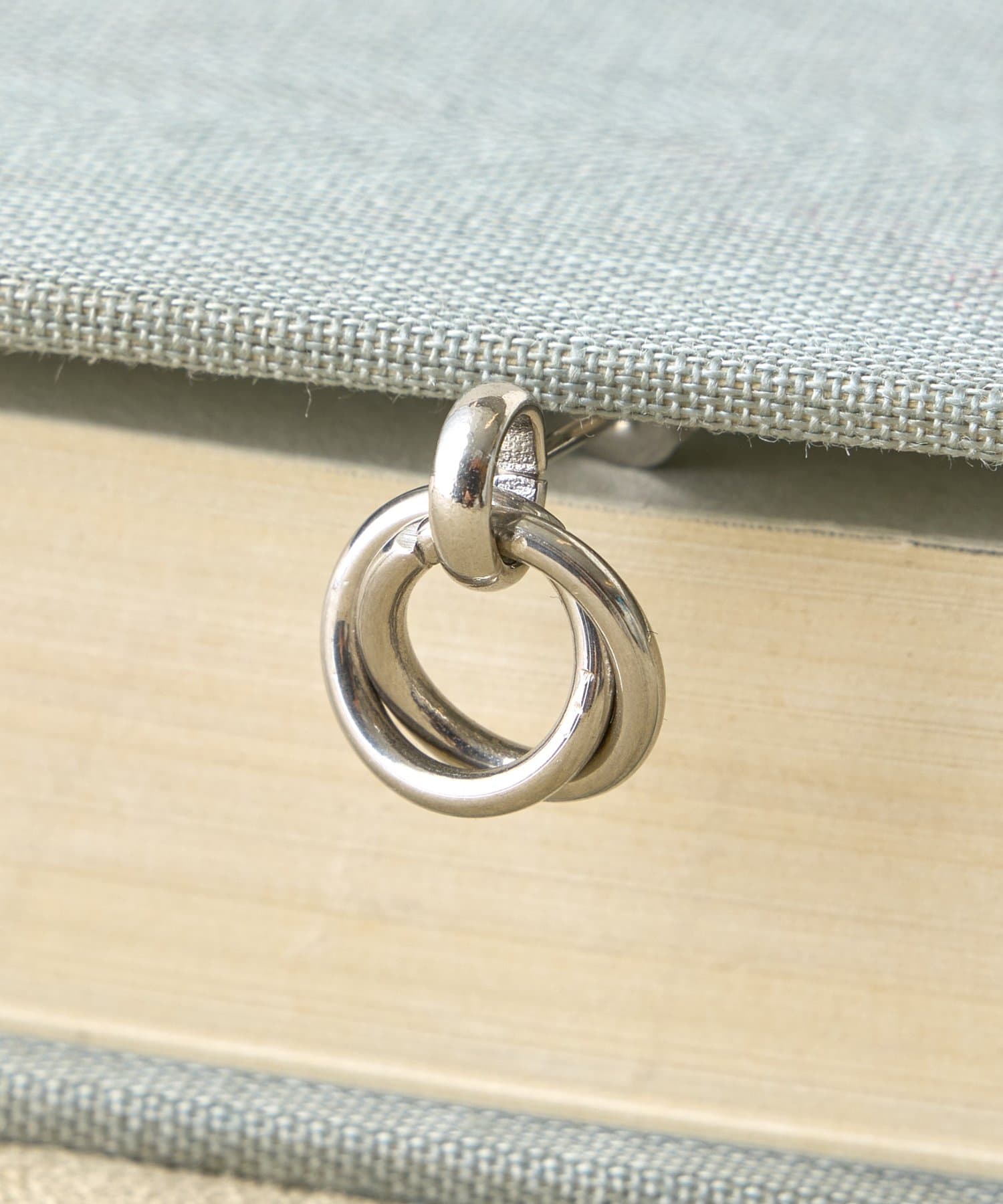 Jena　espace merveilleux(ジェナ　エスパスメルヴェイユ) ダブルサークルピアス