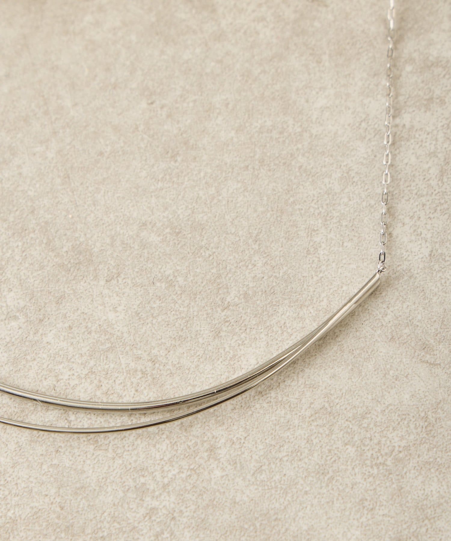 Jena　espace merveilleux(ジェナ　エスパスメルヴェイユ) アーチラインネックレス