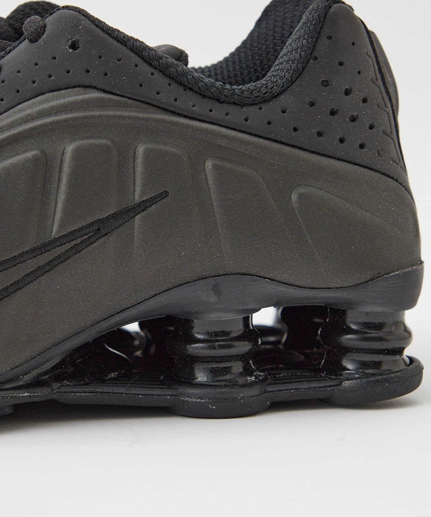 CIAOPANIC(チャオパニック) 【NIKE/ナイキ】ナイキ ショックス R4