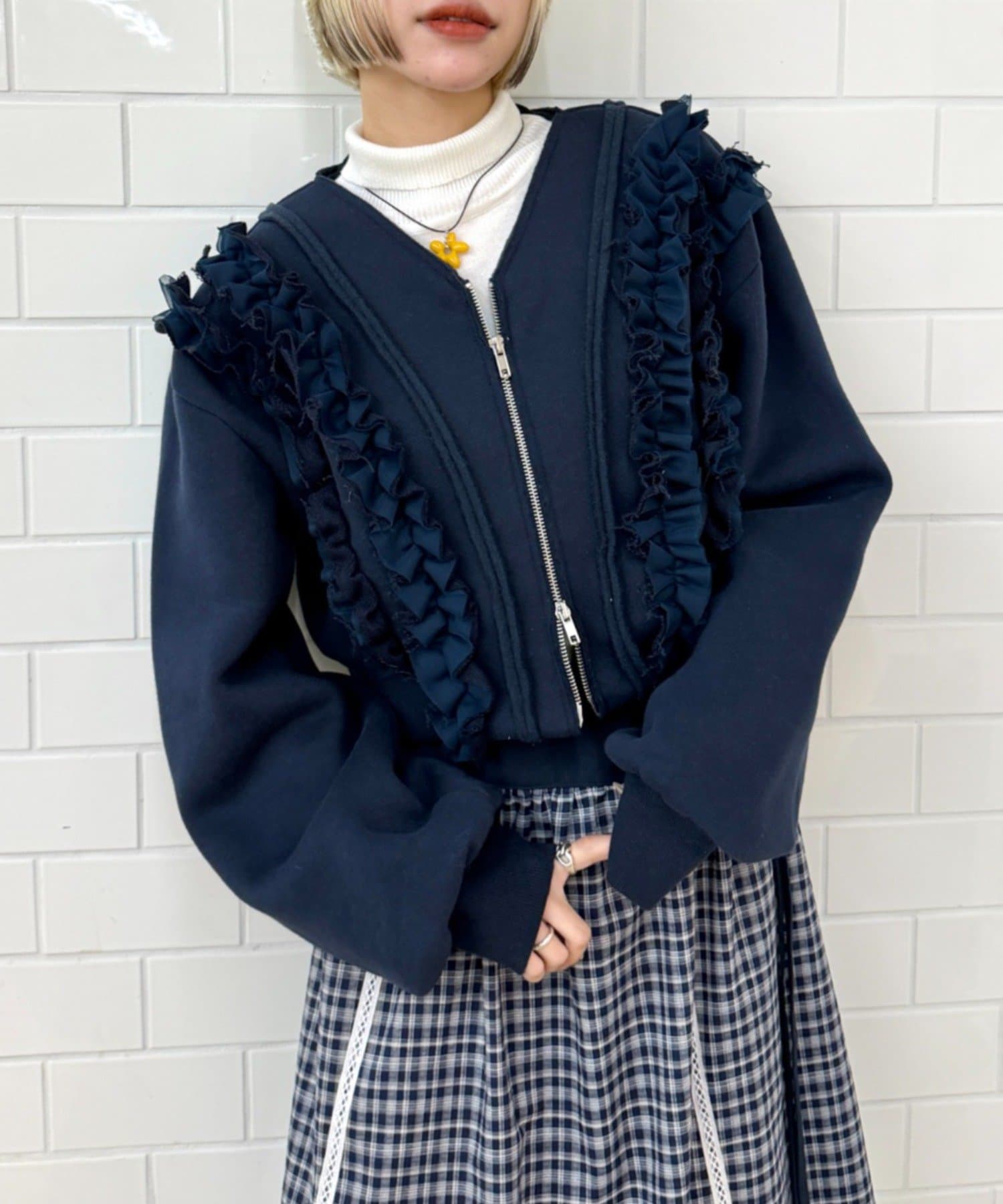 w closet(ダブルクローゼット) 【裏起毛になって再登場！】Wジップフリル起毛スウェット