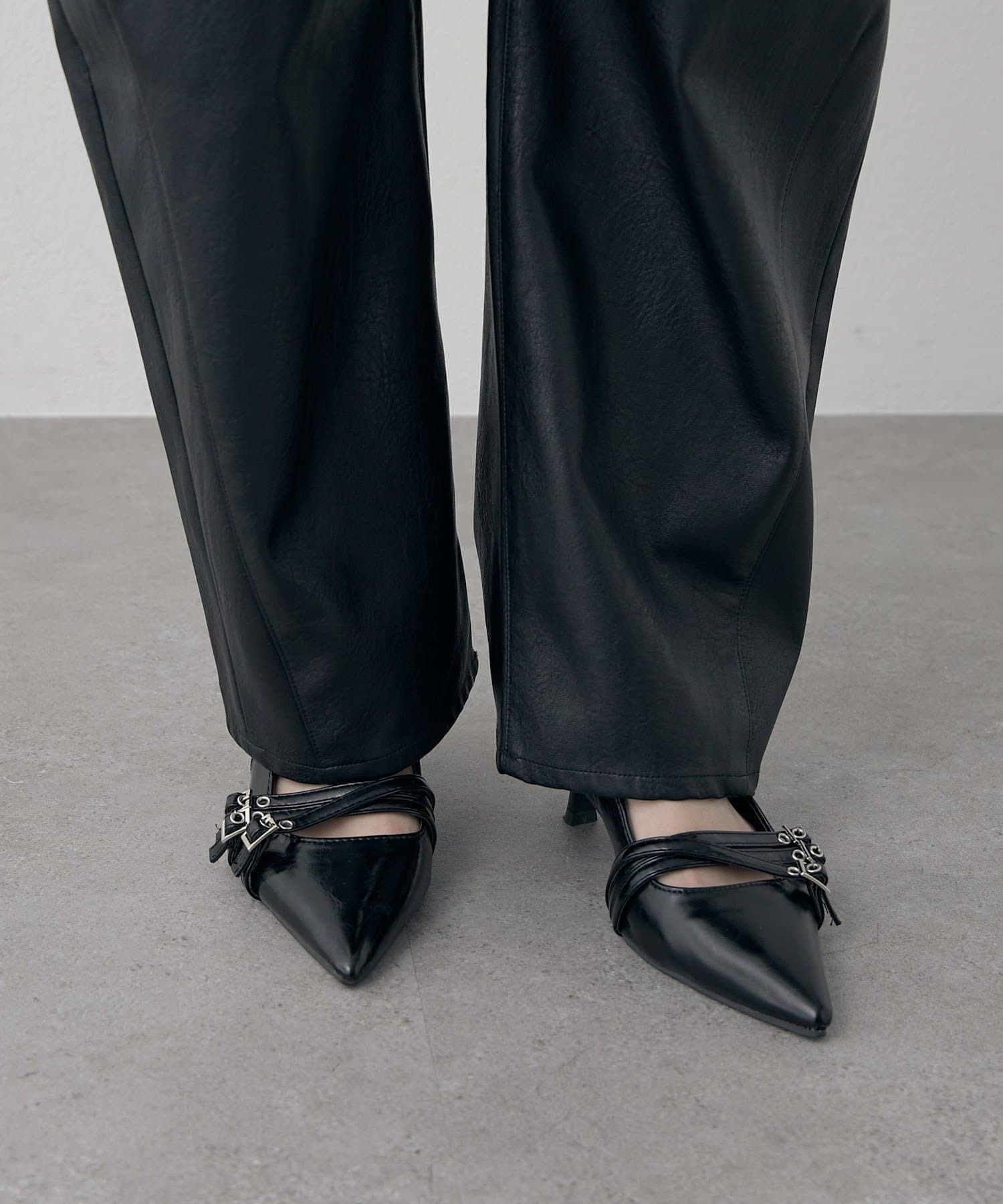 mline(エムライン) [mline]レザーカーブパンツ