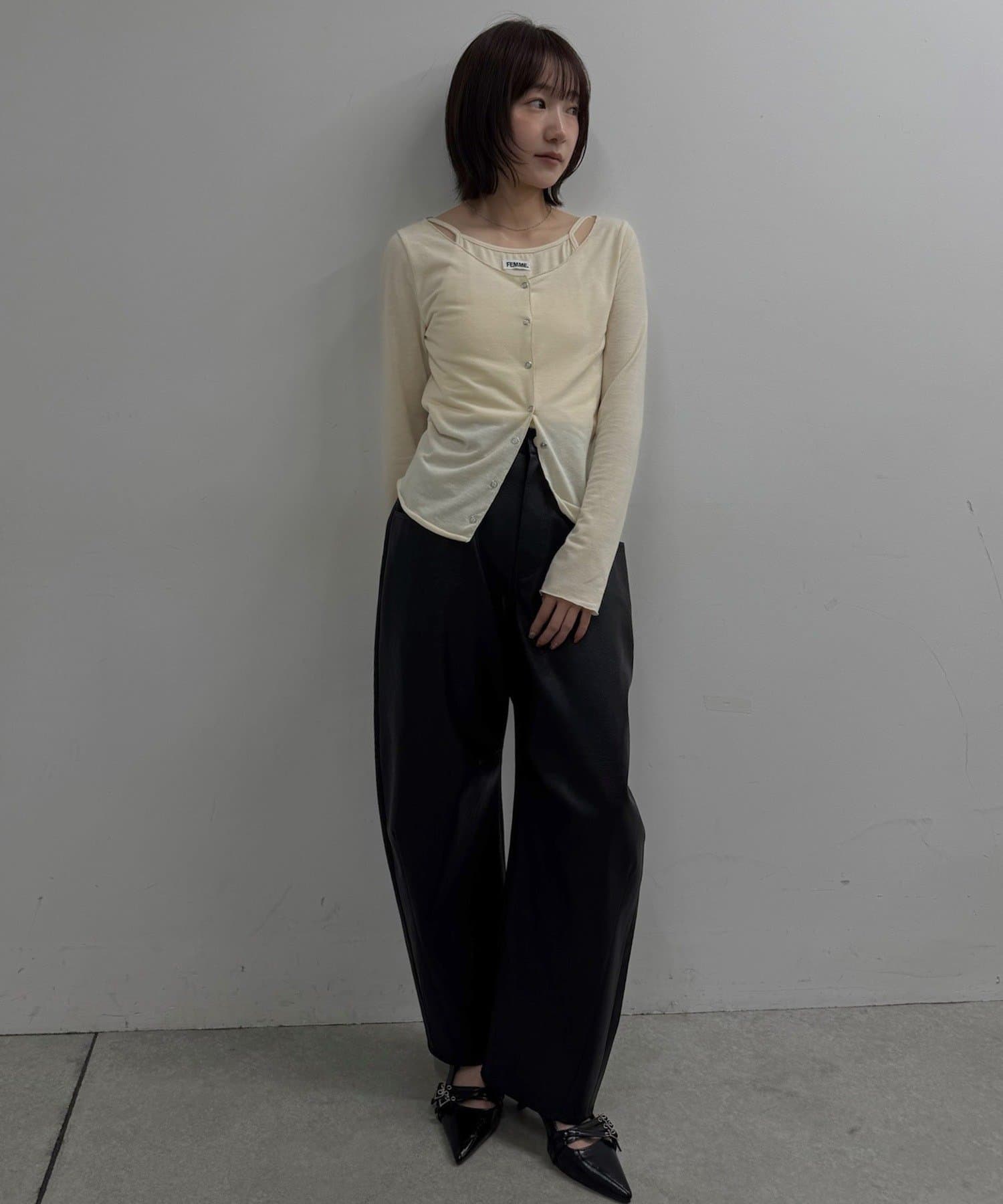 mline(エムライン) [mline]レザーカーブパンツ