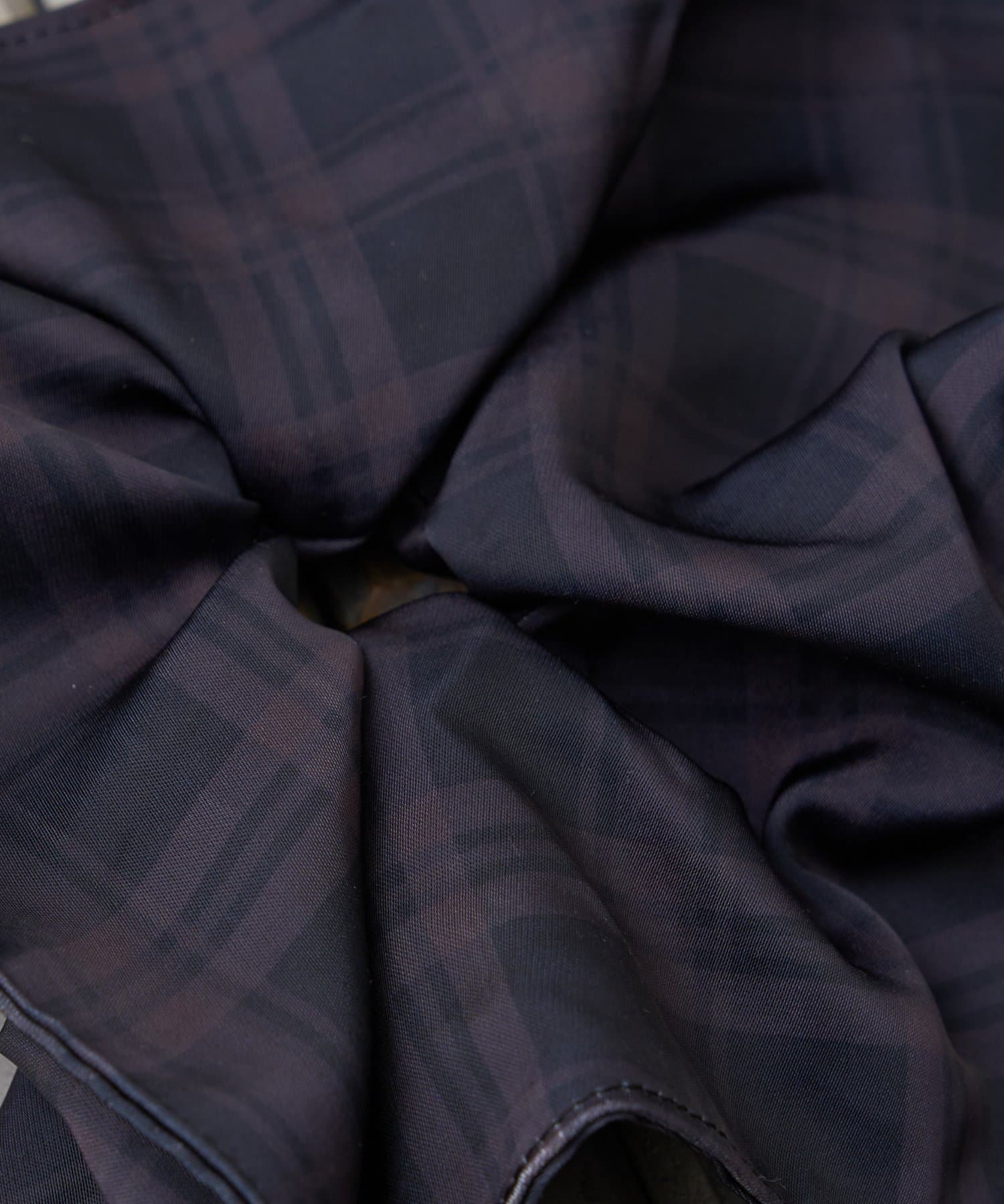 CIAOPANIC TYPY(チャオパニックティピー) lilサテンチェック柄スクエアBIGシュシュ