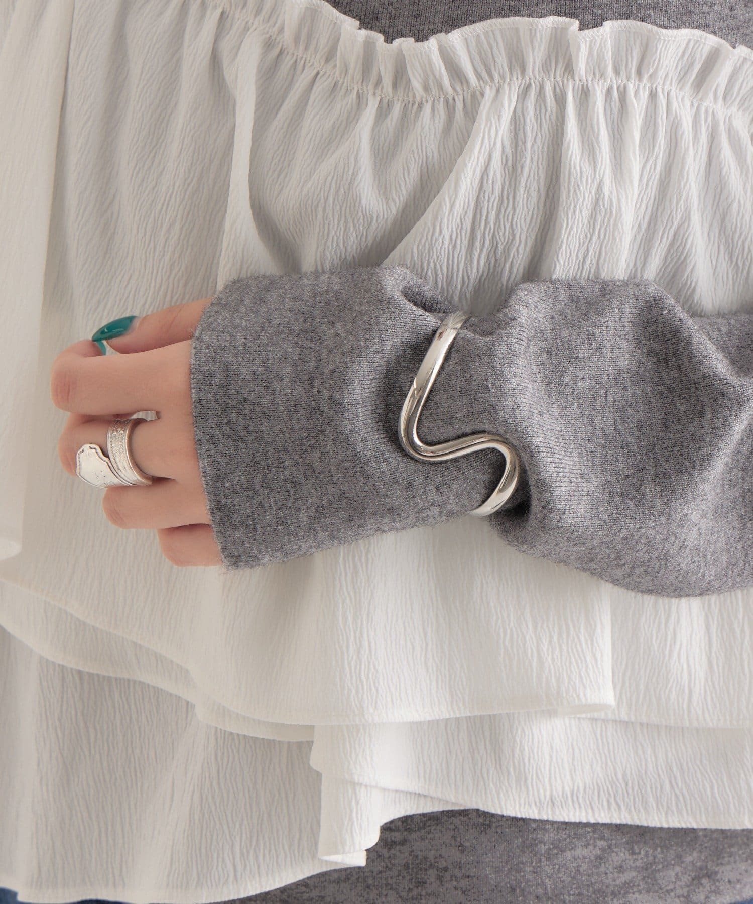 mystic(ミスティック) 【一枚で簡単に決まる】ビスチェドッキングニット