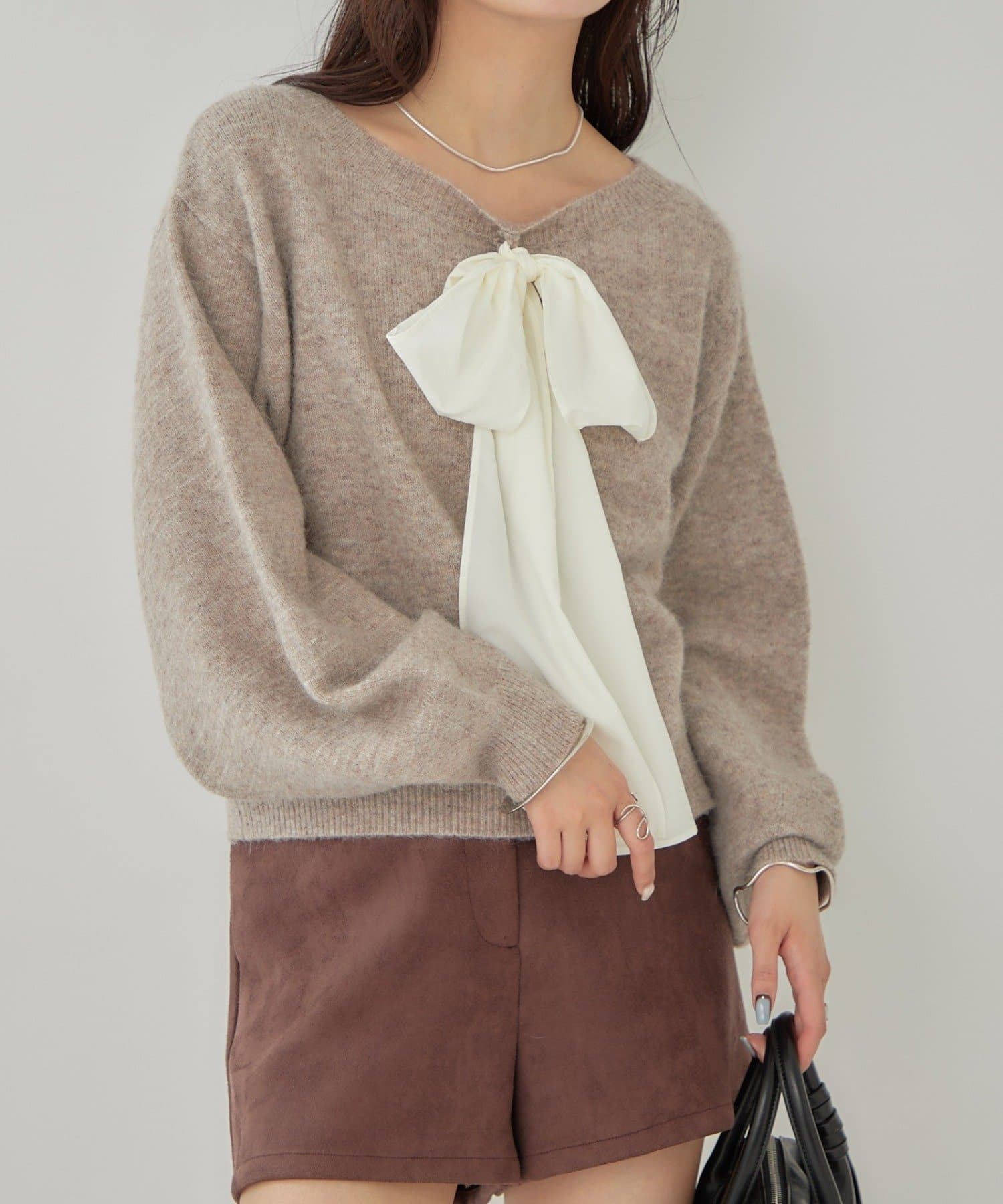 mystic(ミスティック) 《大きめのリボンで一枚で映えます◎》【リボンは取り外し可】リボン付きニットプルオーバー