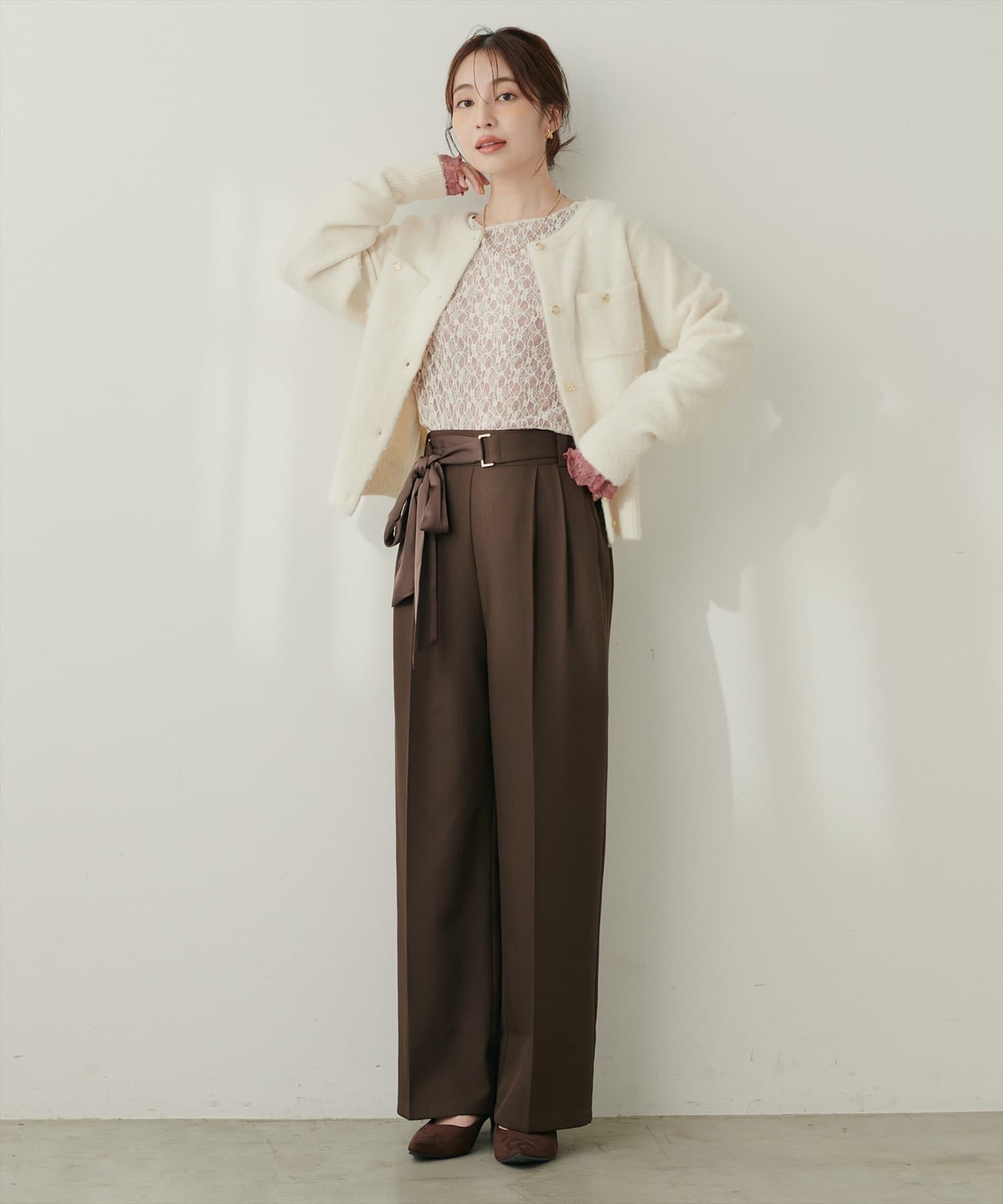 natural couture(ナチュラルクチュール) ウエストリボン付センタープレスパンツ