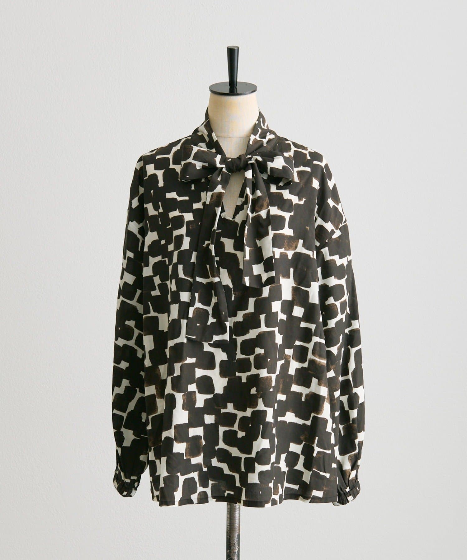 ear PAPILLONNER(イア パピヨネ) タイ付き/リボン付きブラウス【SUM1 STYLE(スミスタイル)】