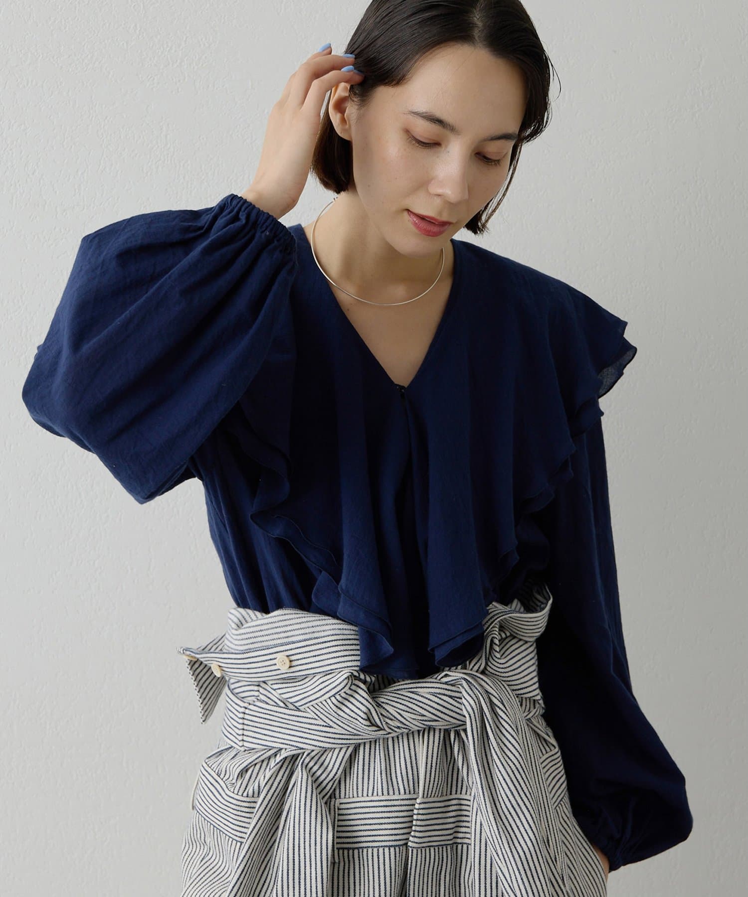 Whim Gazette(ウィム ガゼット) ローンフリルブラウス