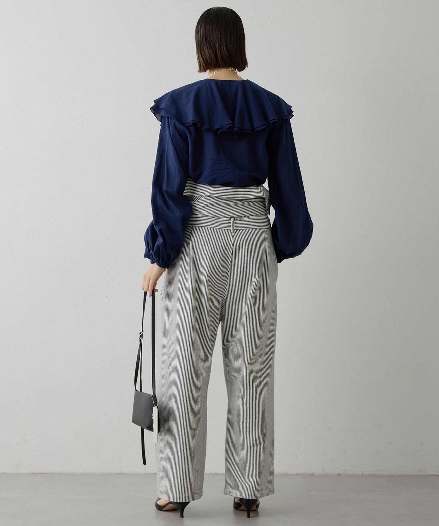 Whim Gazette(ウィム ガゼット) ローンフリルブラウス